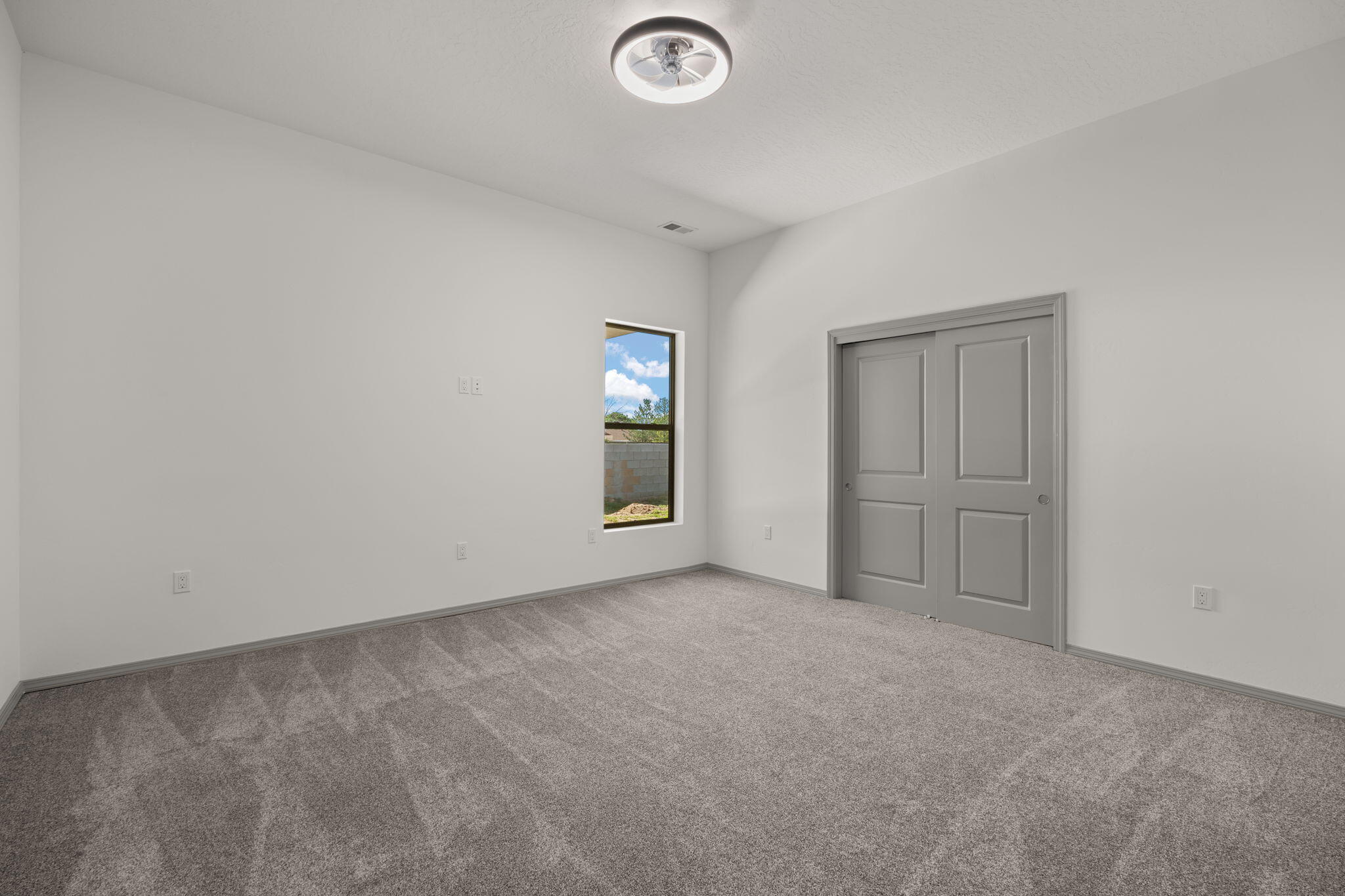 2006 SUTTLE Court NE