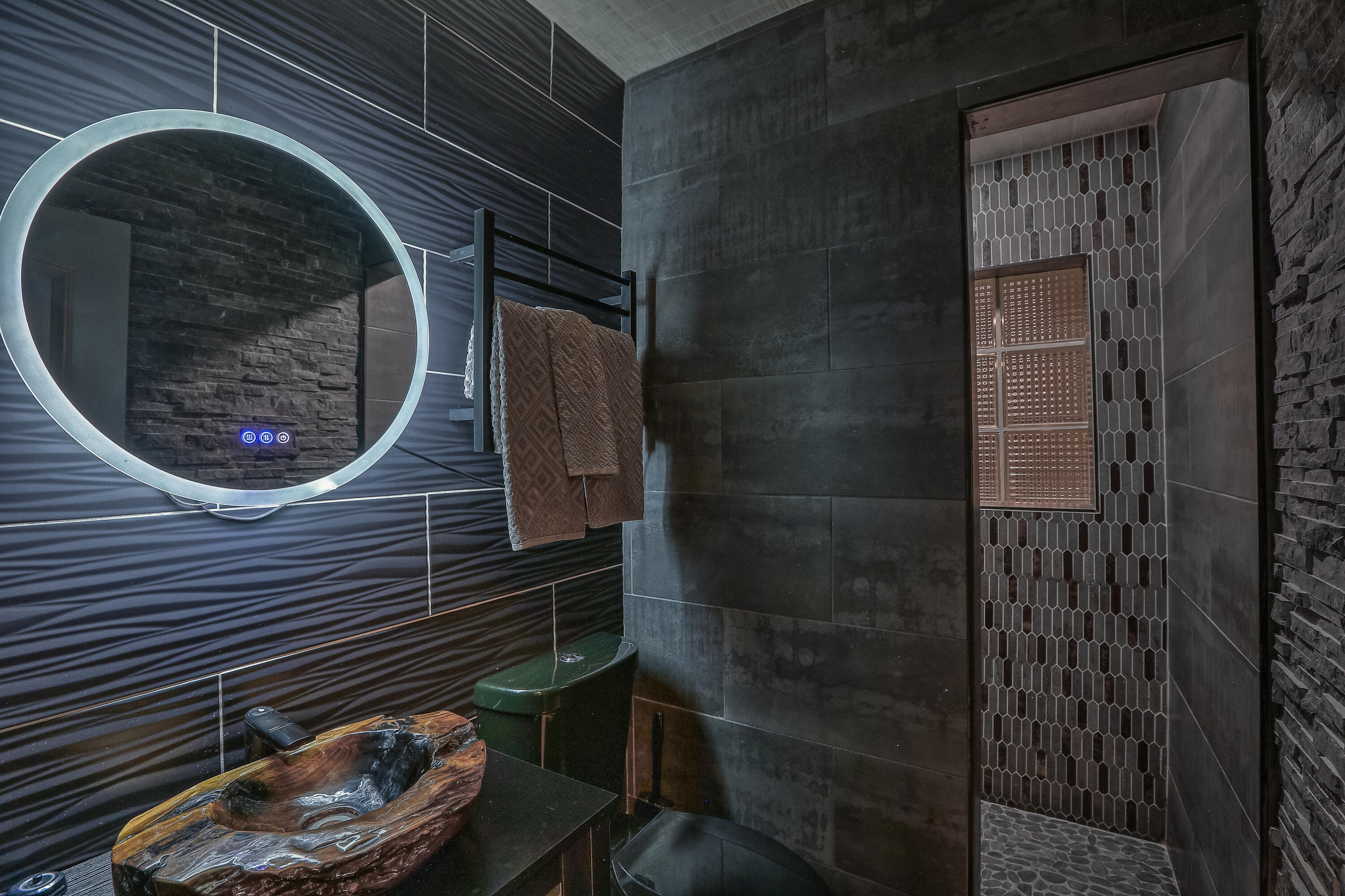 6616 TIERRA Drive NW