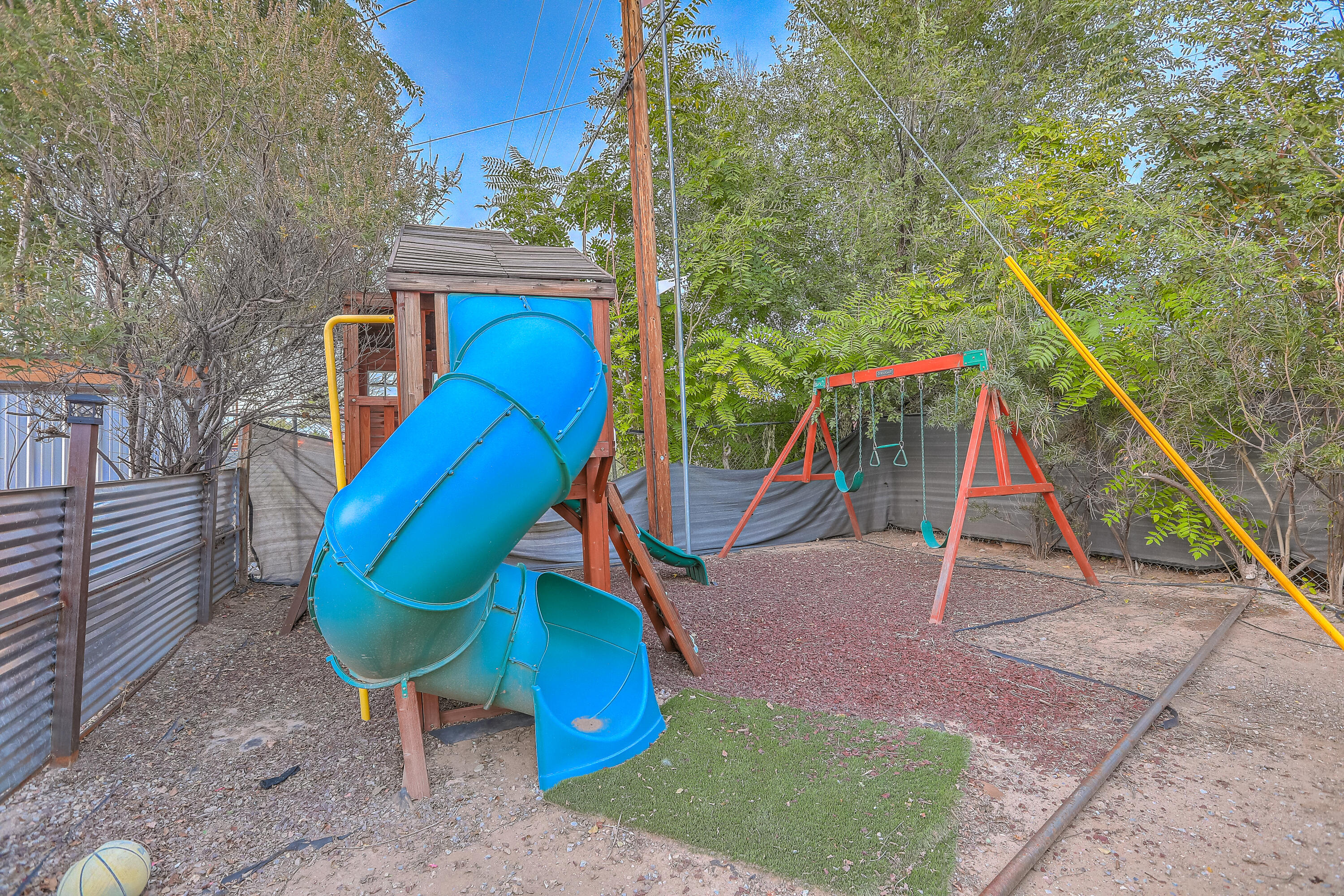 6616 TIERRA Drive NW