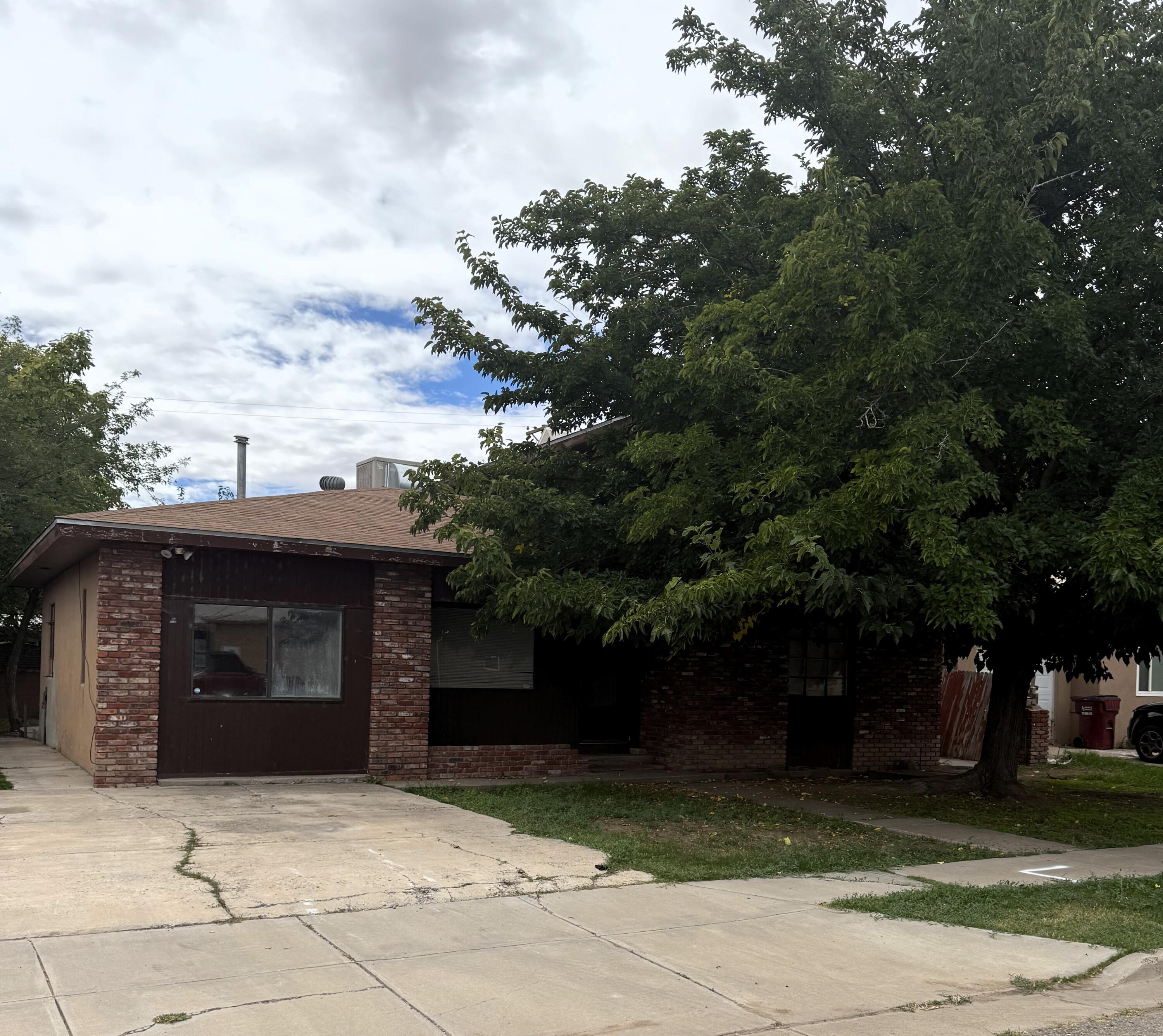 1019 SANTA ANITA Drive