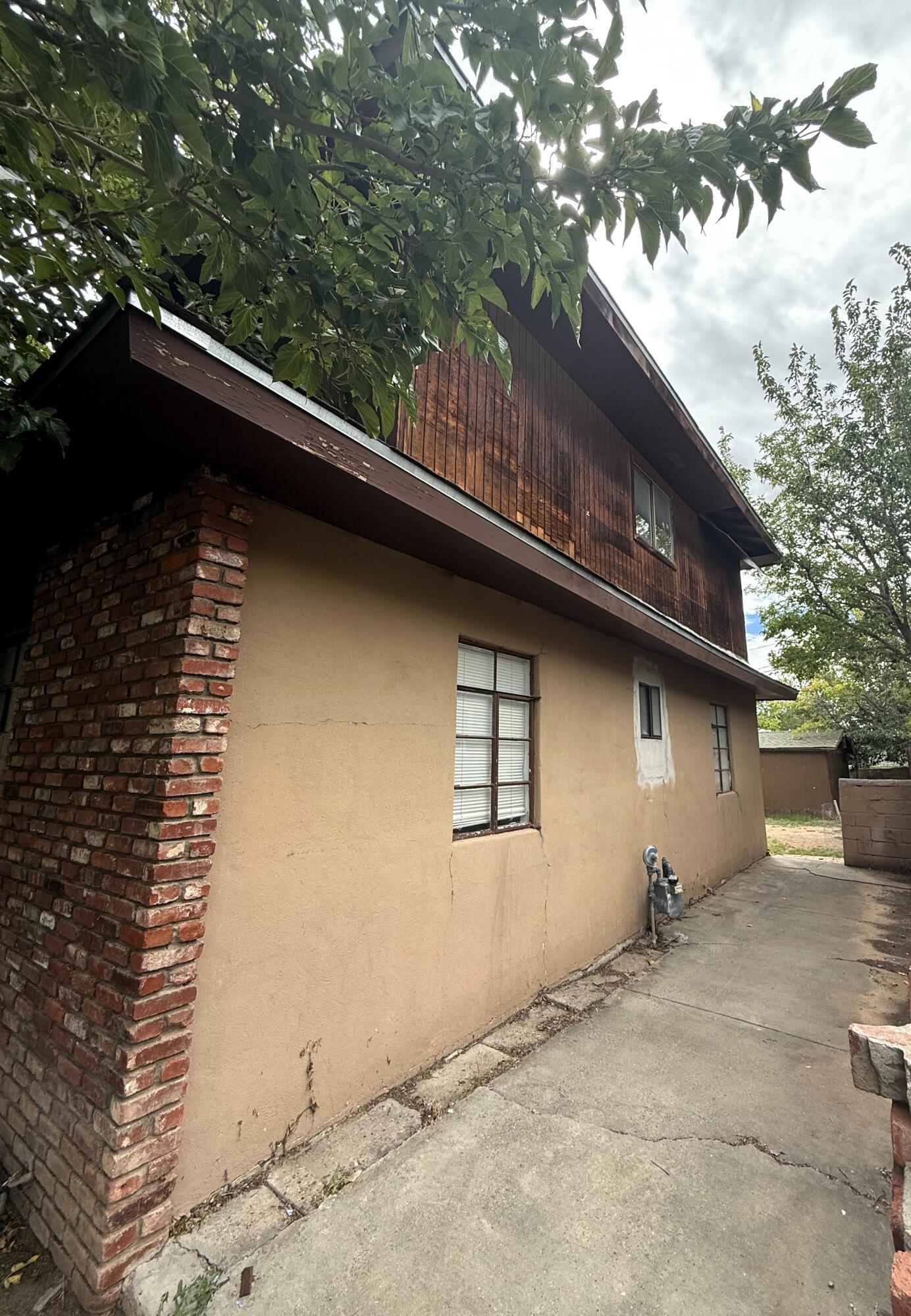 1019 SANTA ANITA Drive
