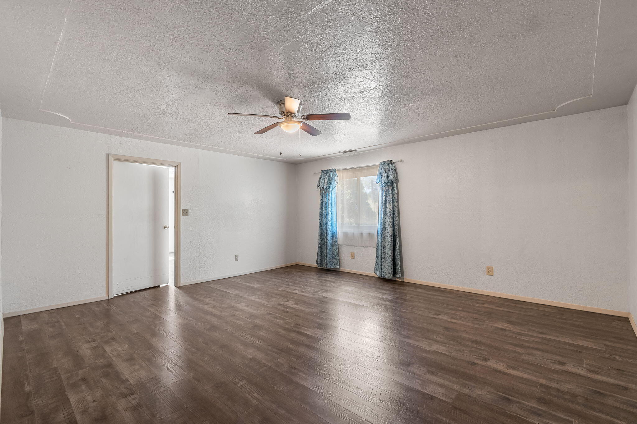 3104 LISA Road SW