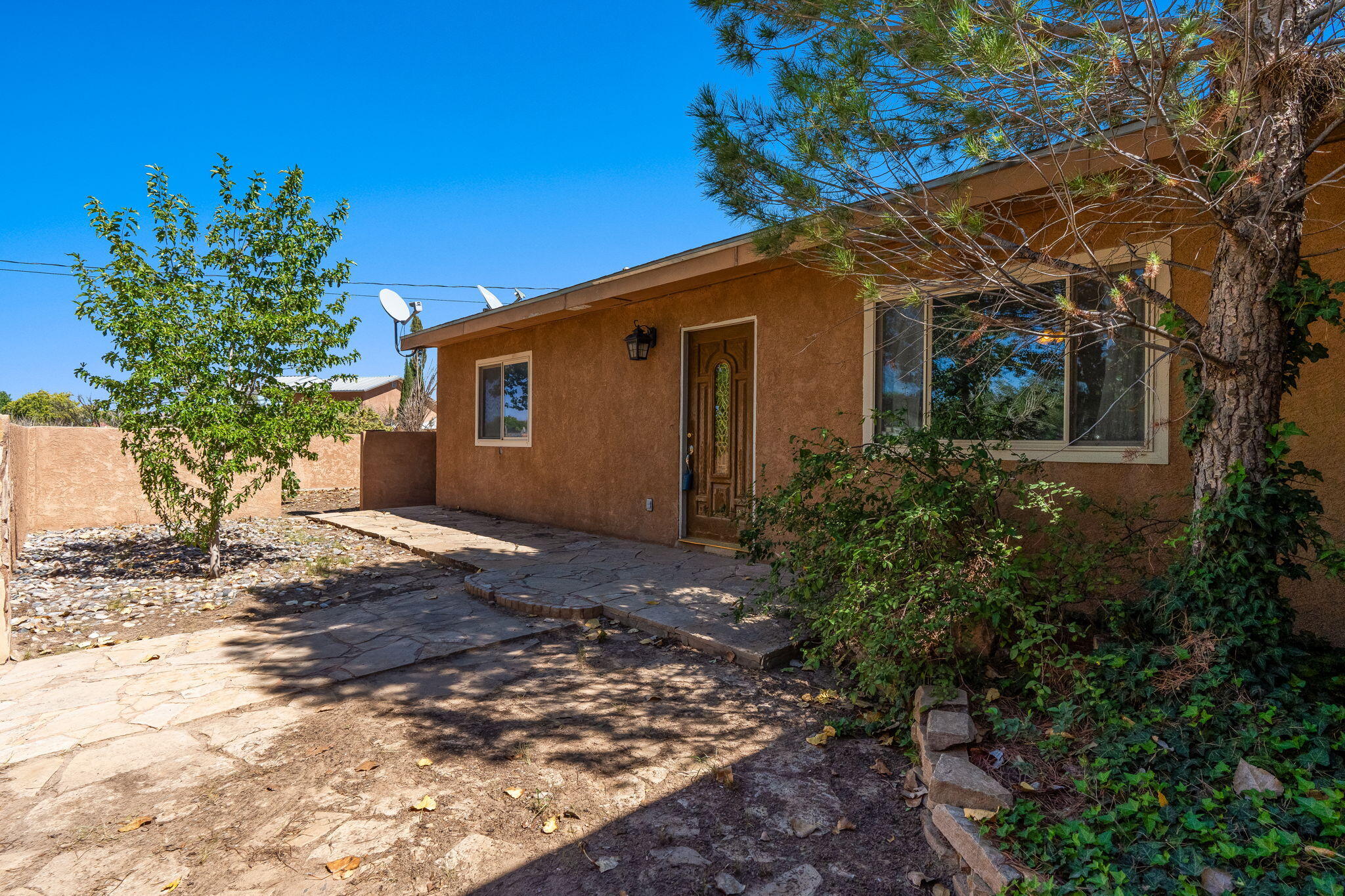 3104 LISA Road SW
