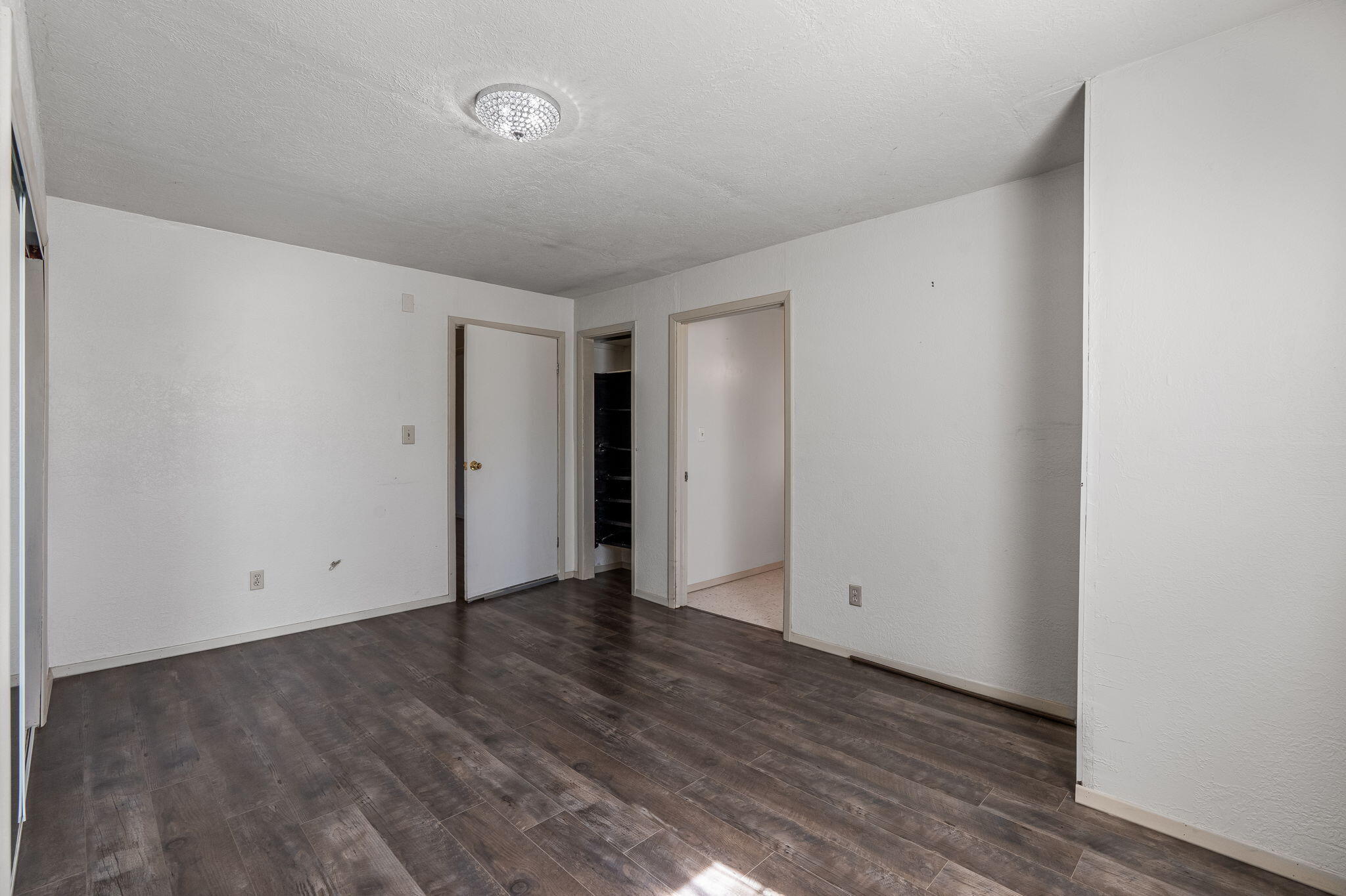 3104 LISA Road SW