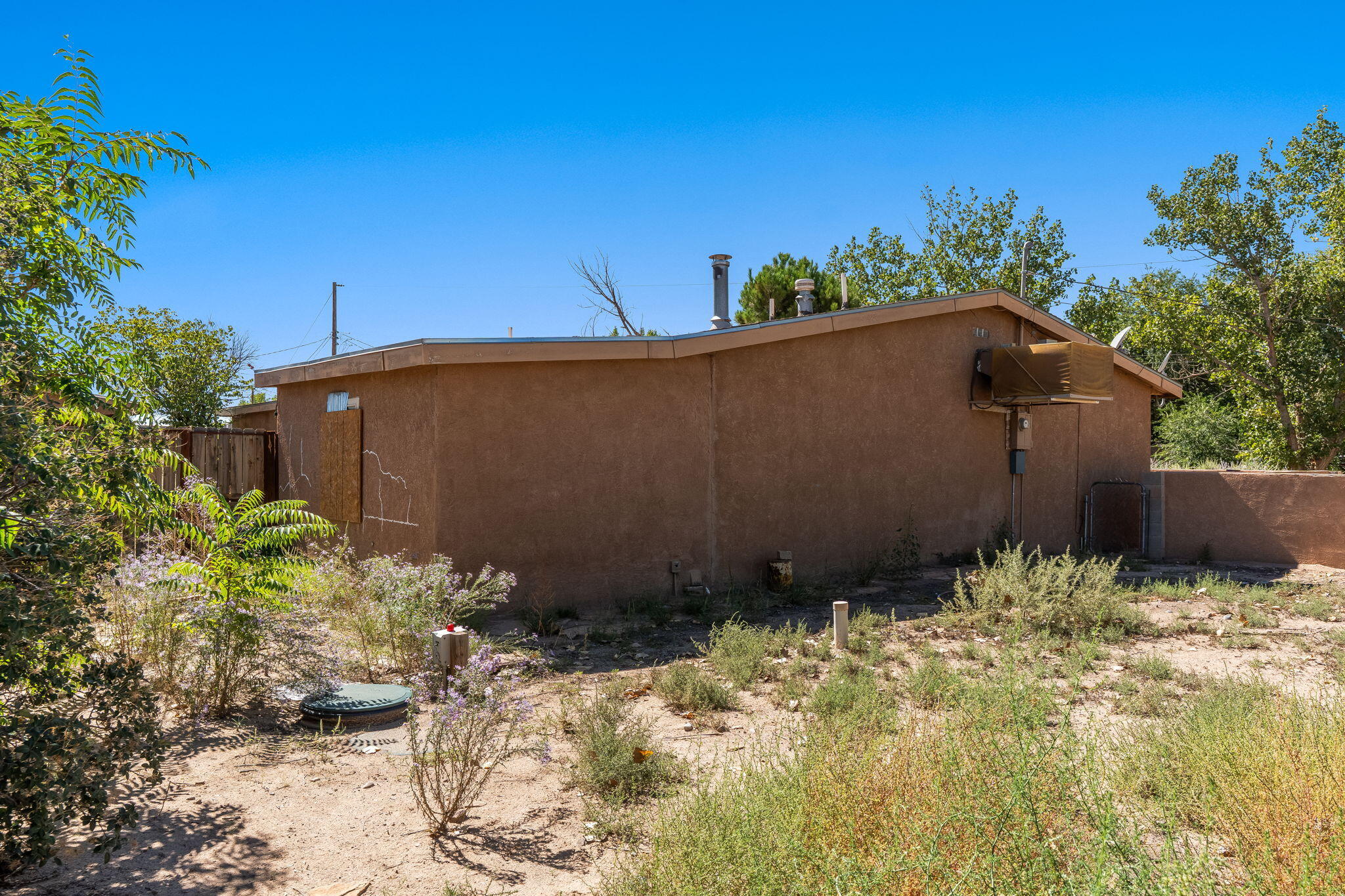 3104 LISA Road SW
