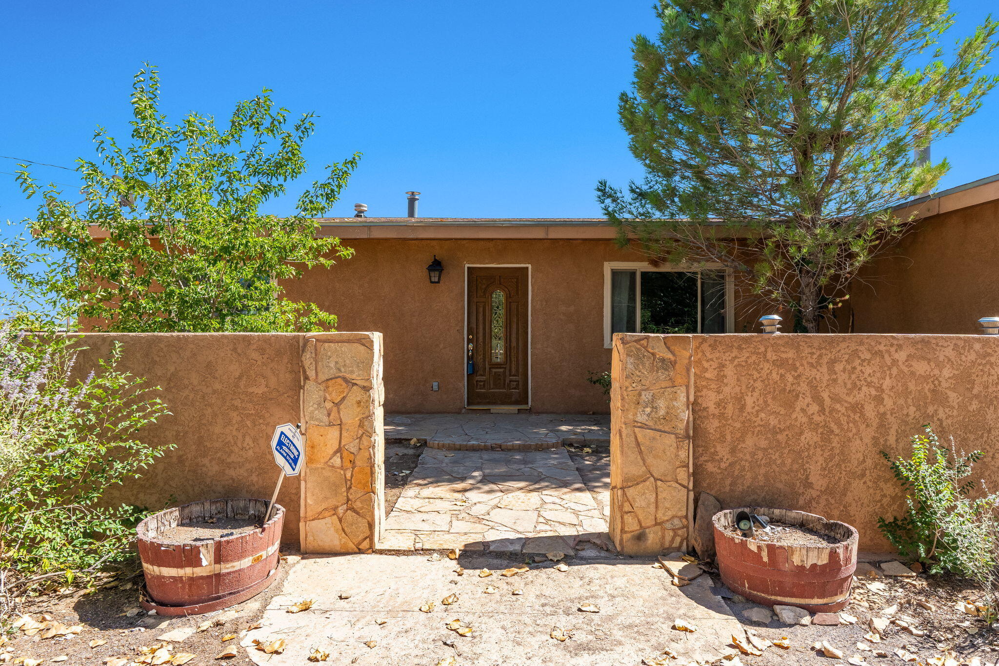 3104 LISA Road SW