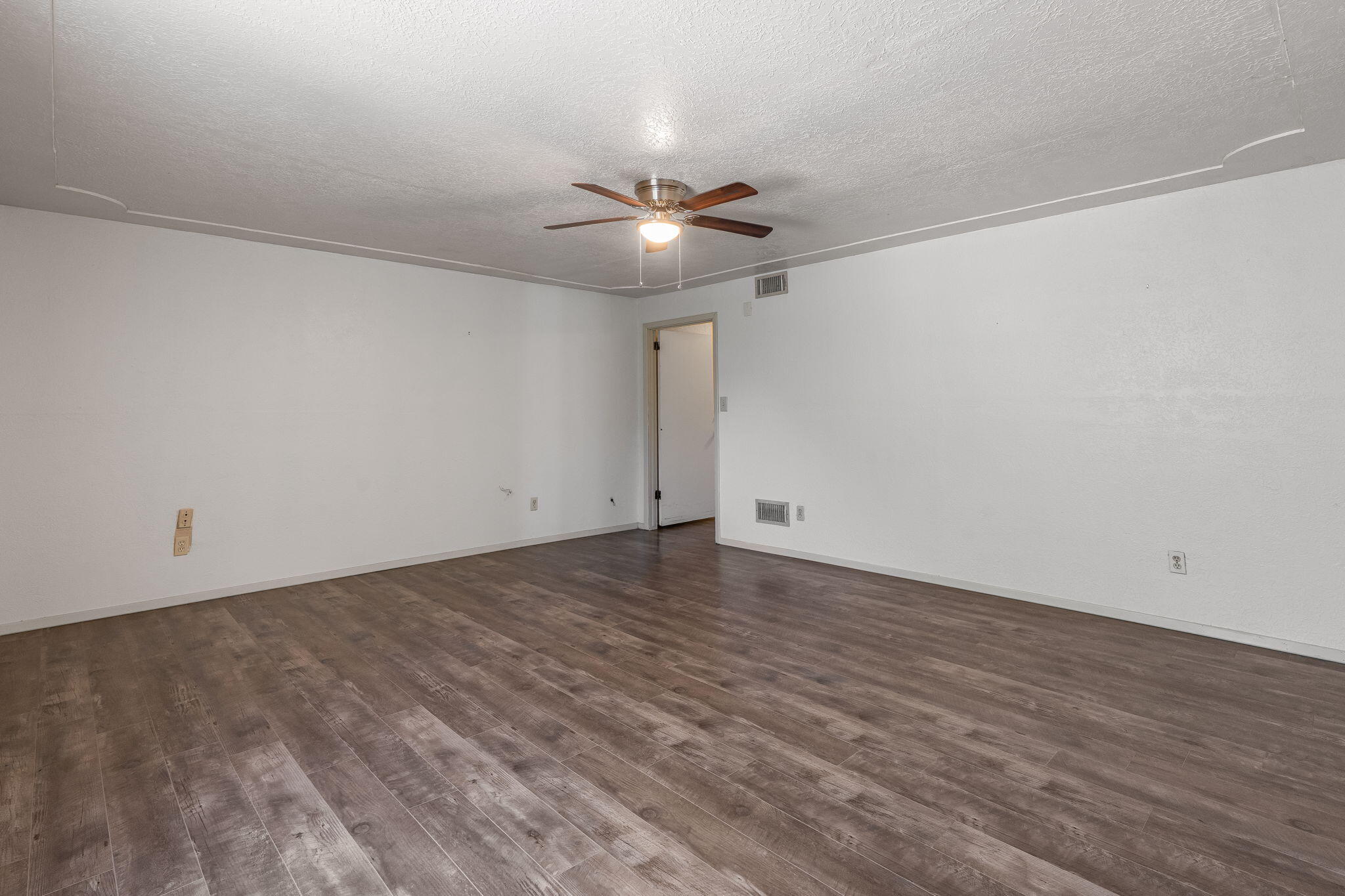 3104 LISA Road SW