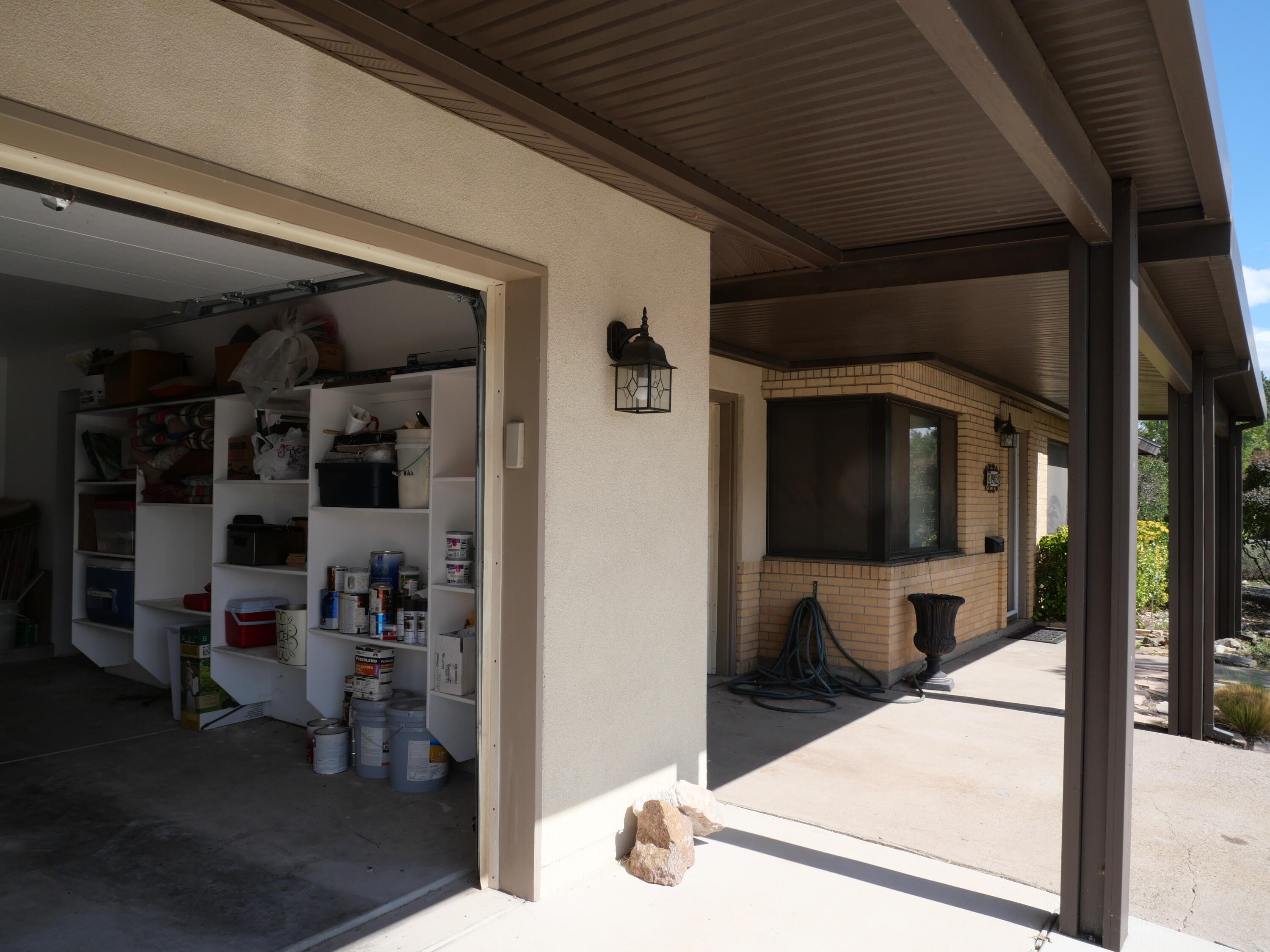 1902 INEZ Drive NE