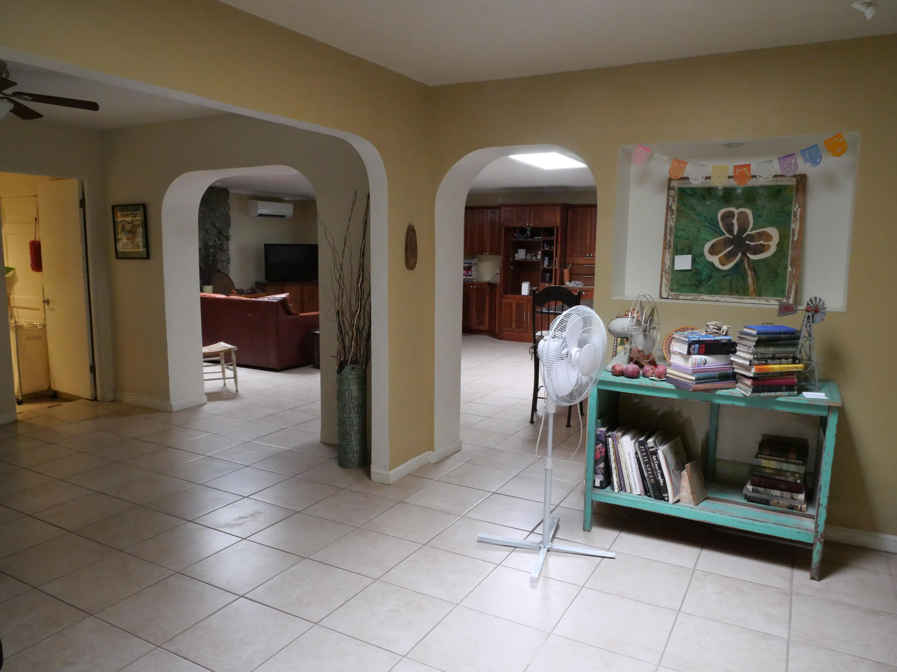 1902 INEZ Drive NE