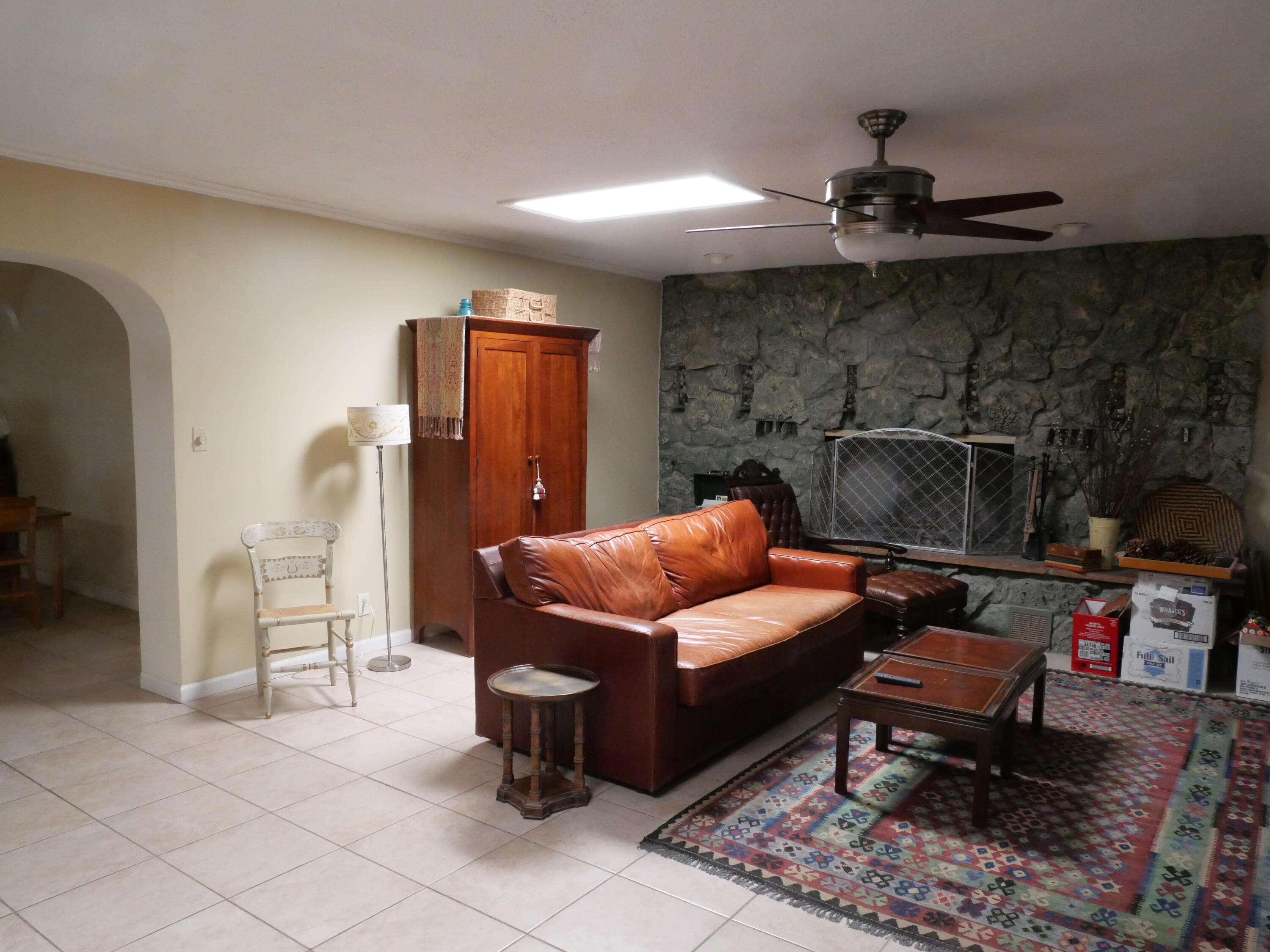1902 INEZ Drive NE