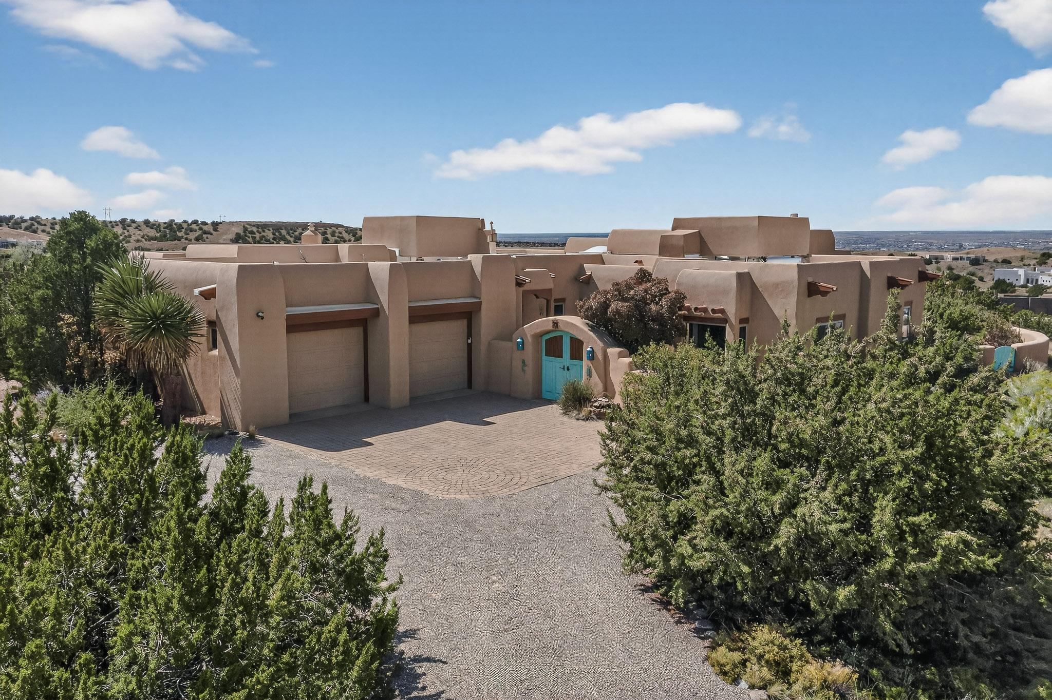 25 FIRST MESA Court