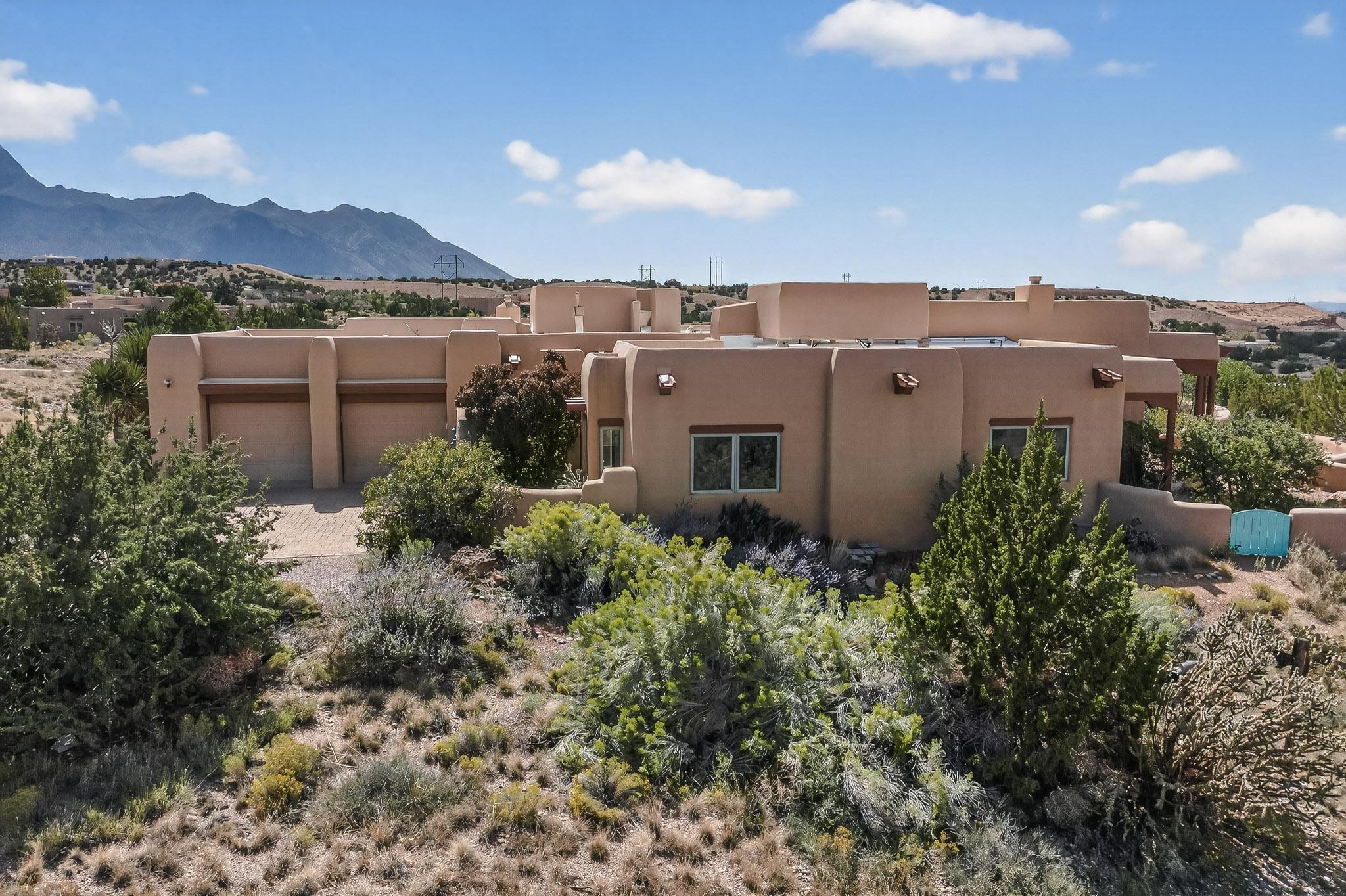 25 FIRST MESA Court