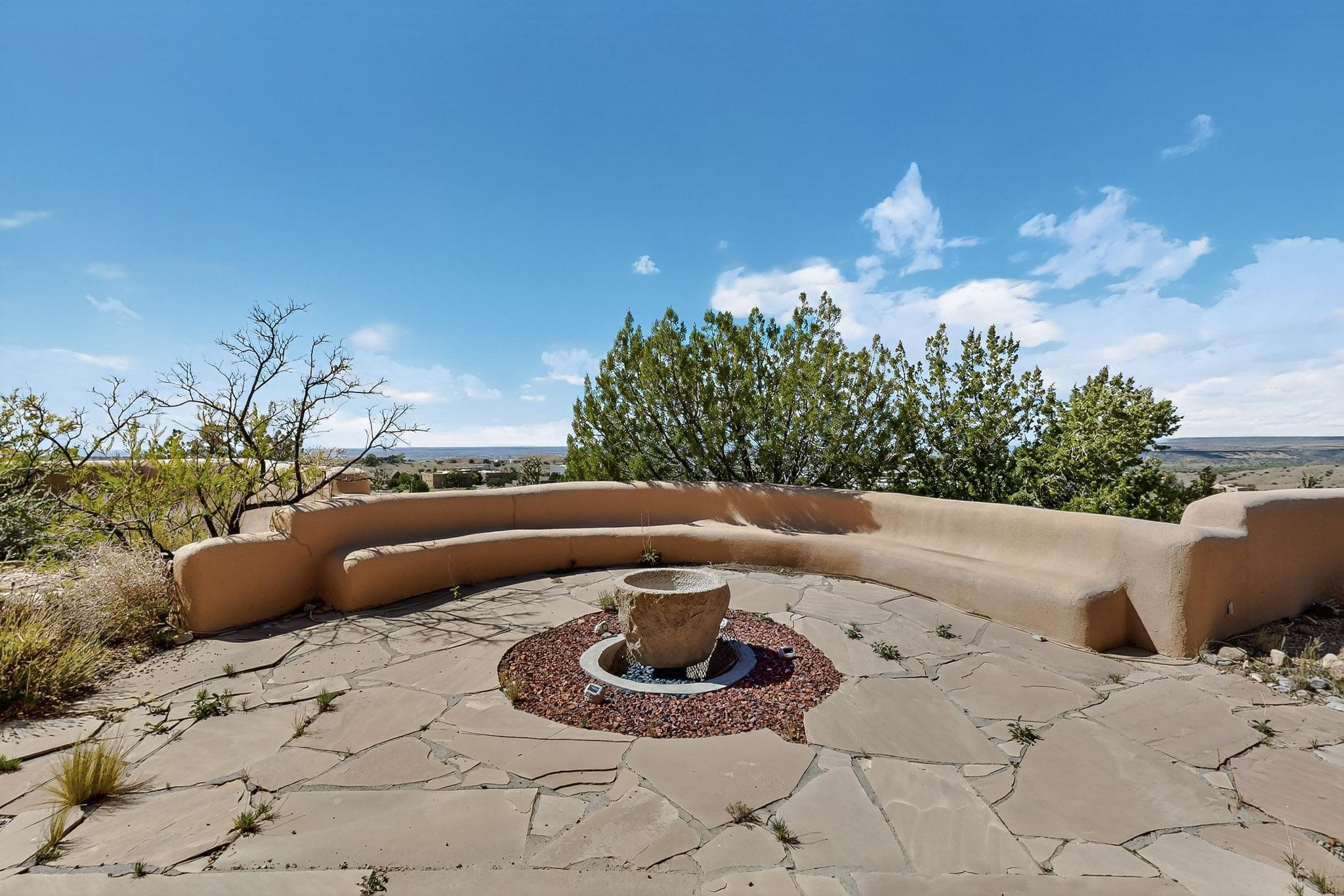 25 FIRST MESA Court