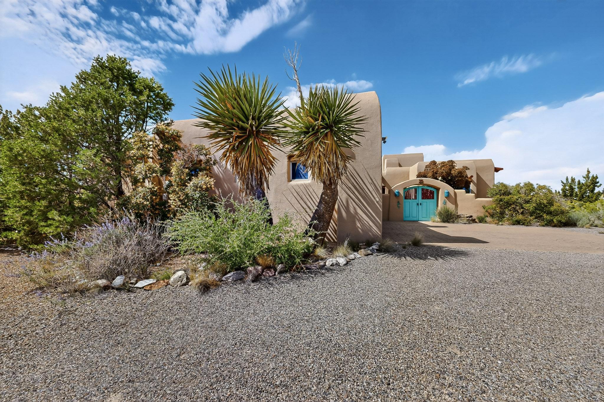 25 FIRST MESA Court
