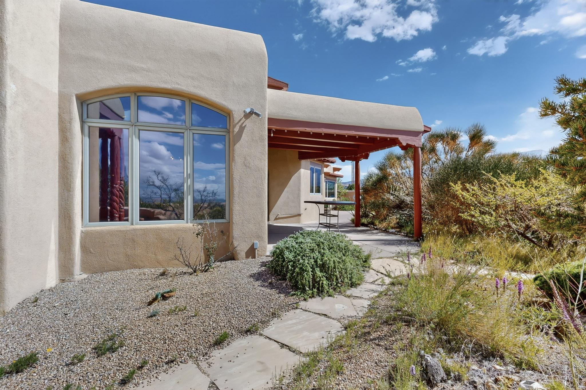 25 FIRST MESA Court