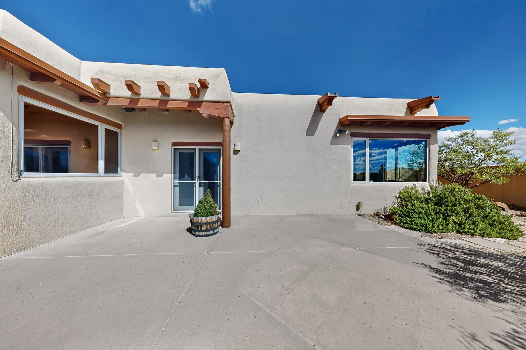 25 FIRST MESA Court