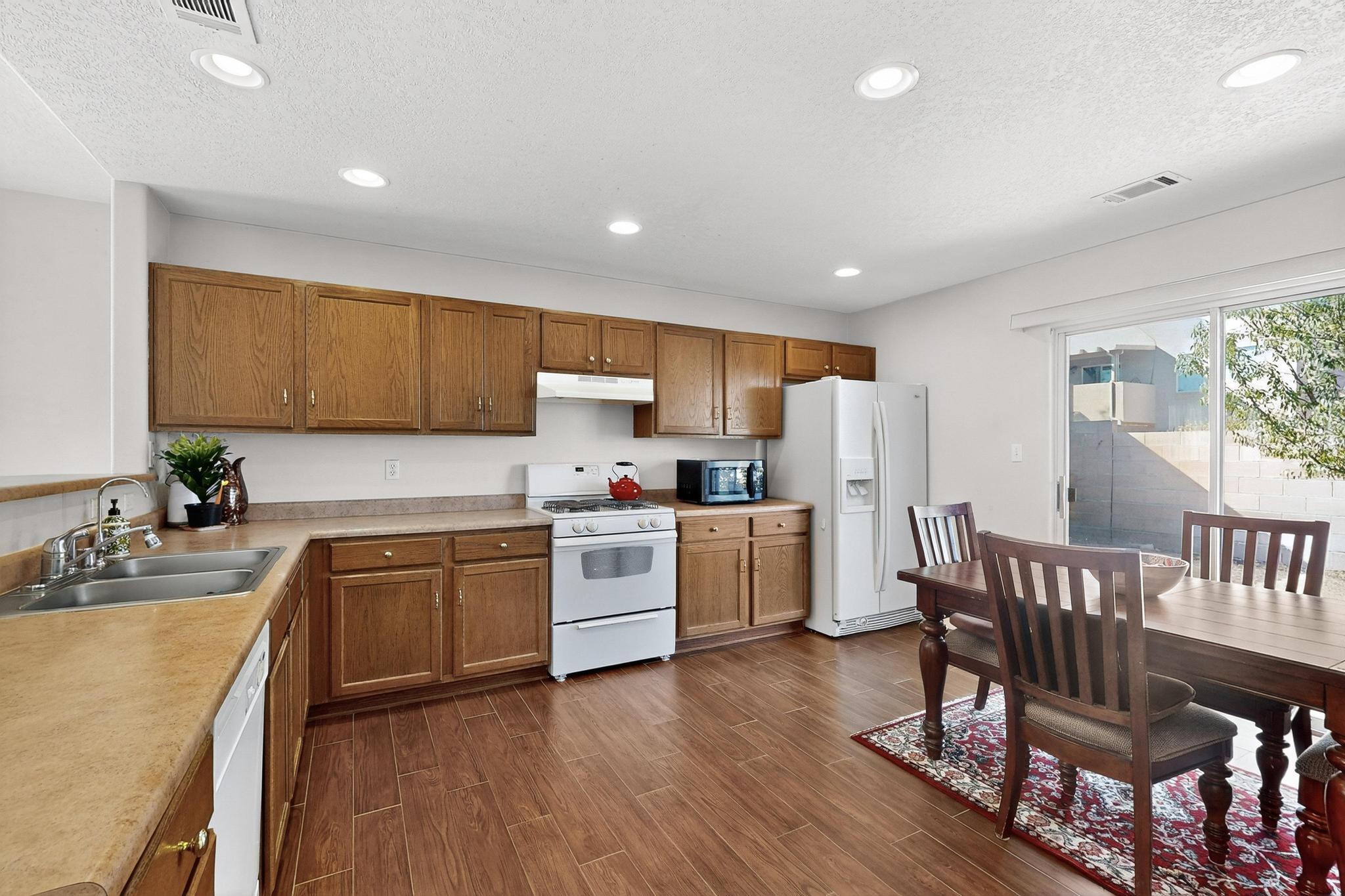 1829 CHICOMA Road NE