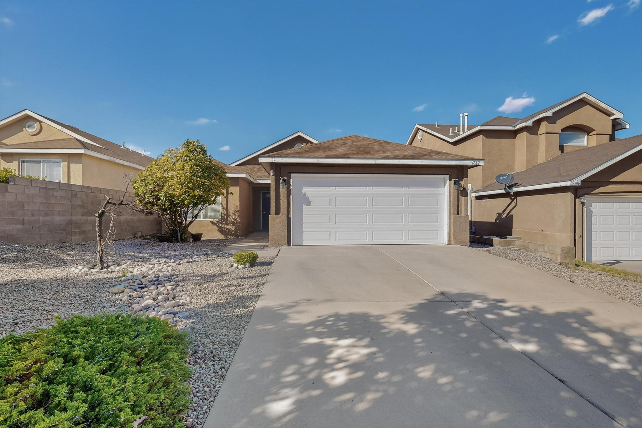 1829 CHICOMA Road NE