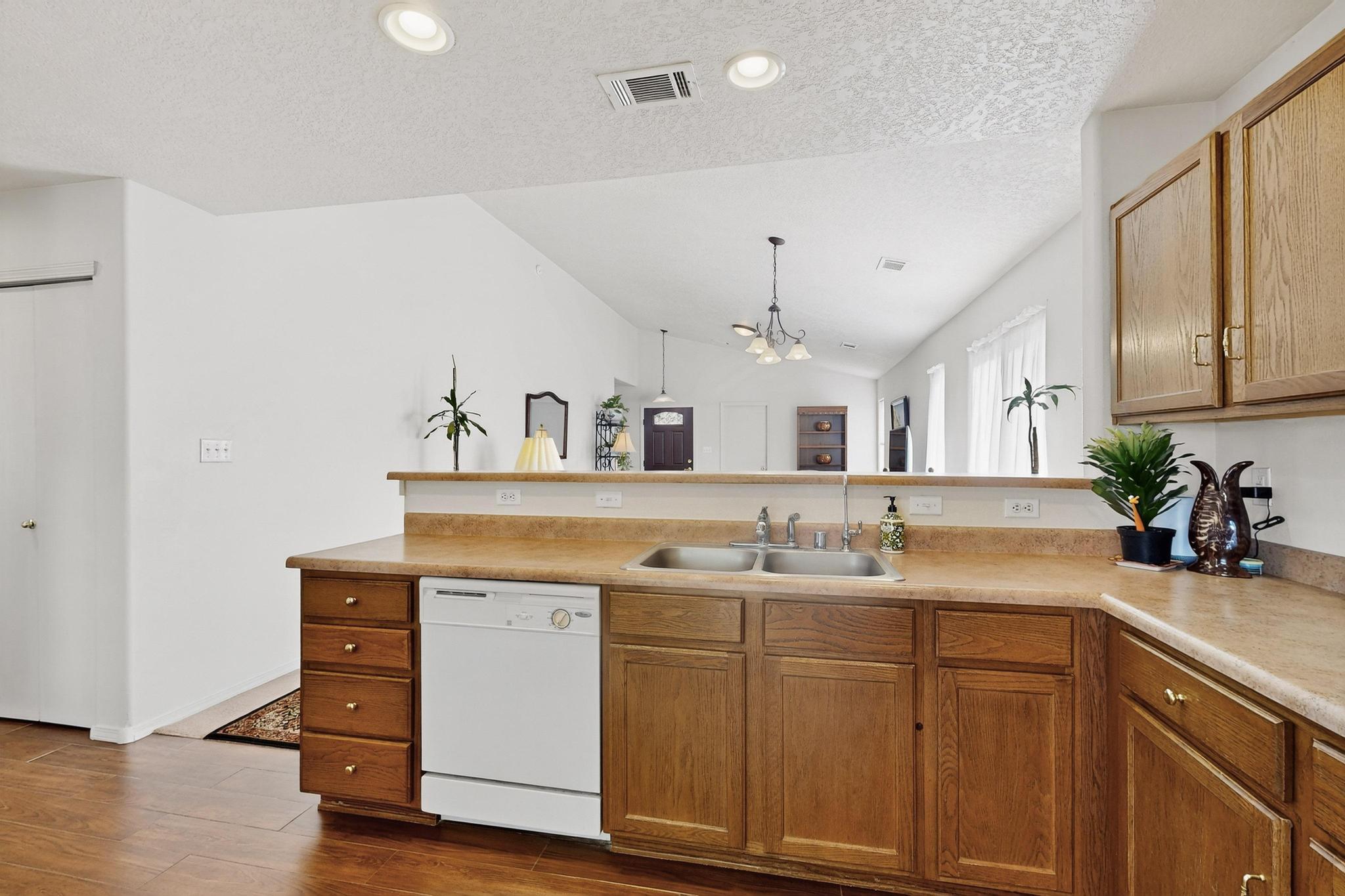 1829 CHICOMA Road NE