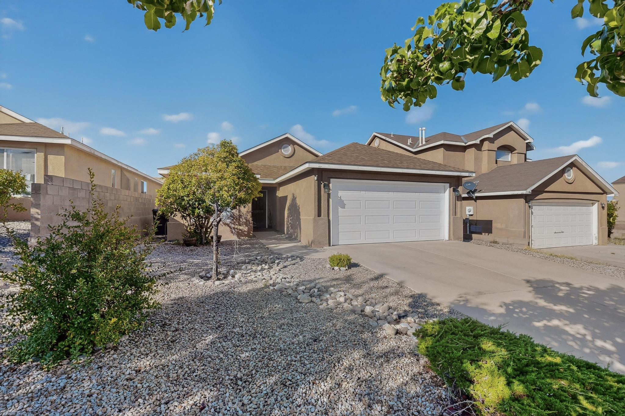 1829 CHICOMA Road NE