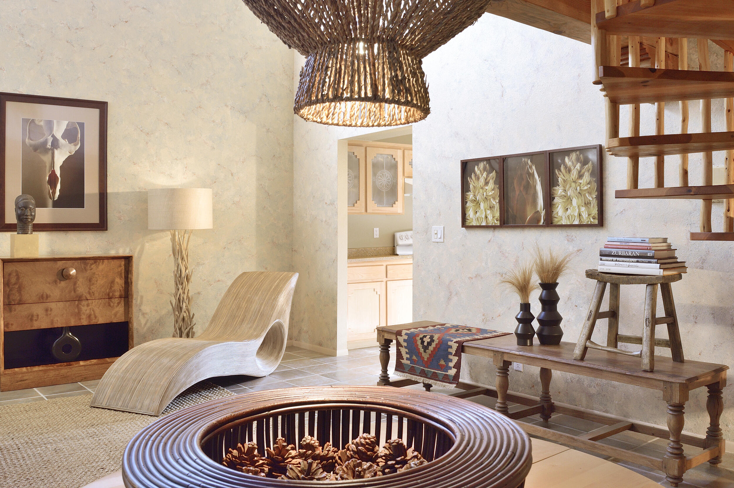 6611 LAS CASITAS Court NW