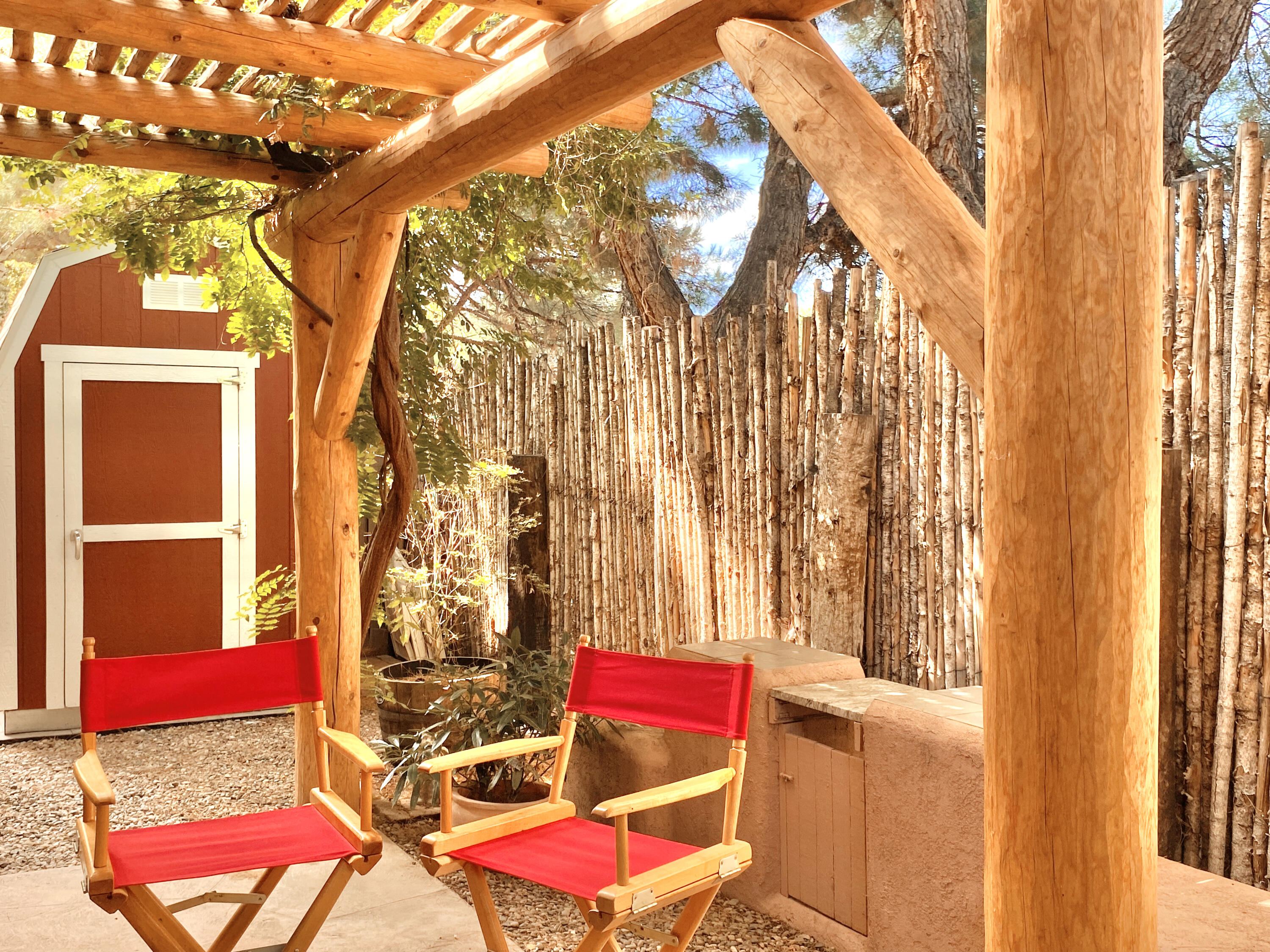 6611 LAS CASITAS Court NW