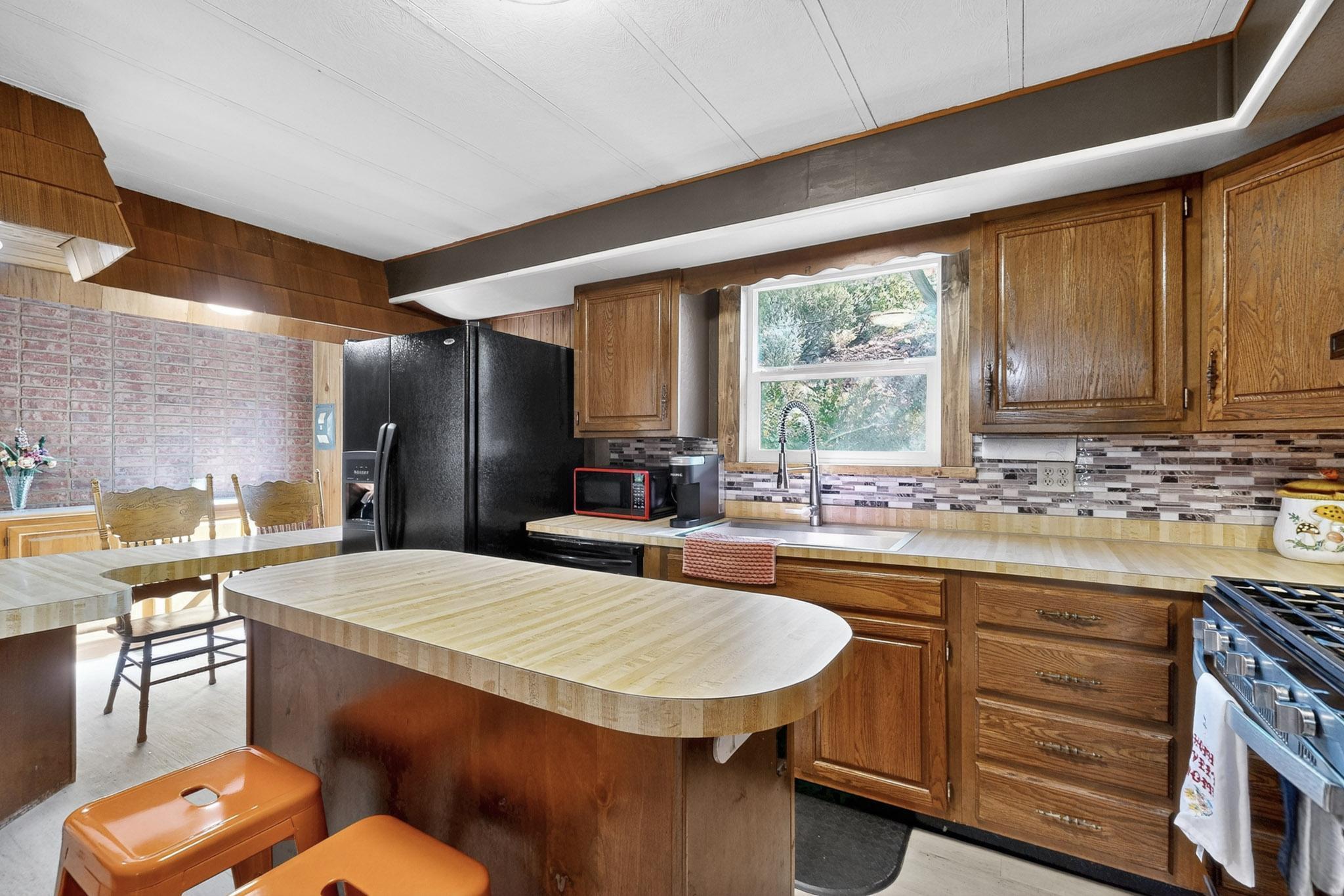 130 STUBBORN PINE Road