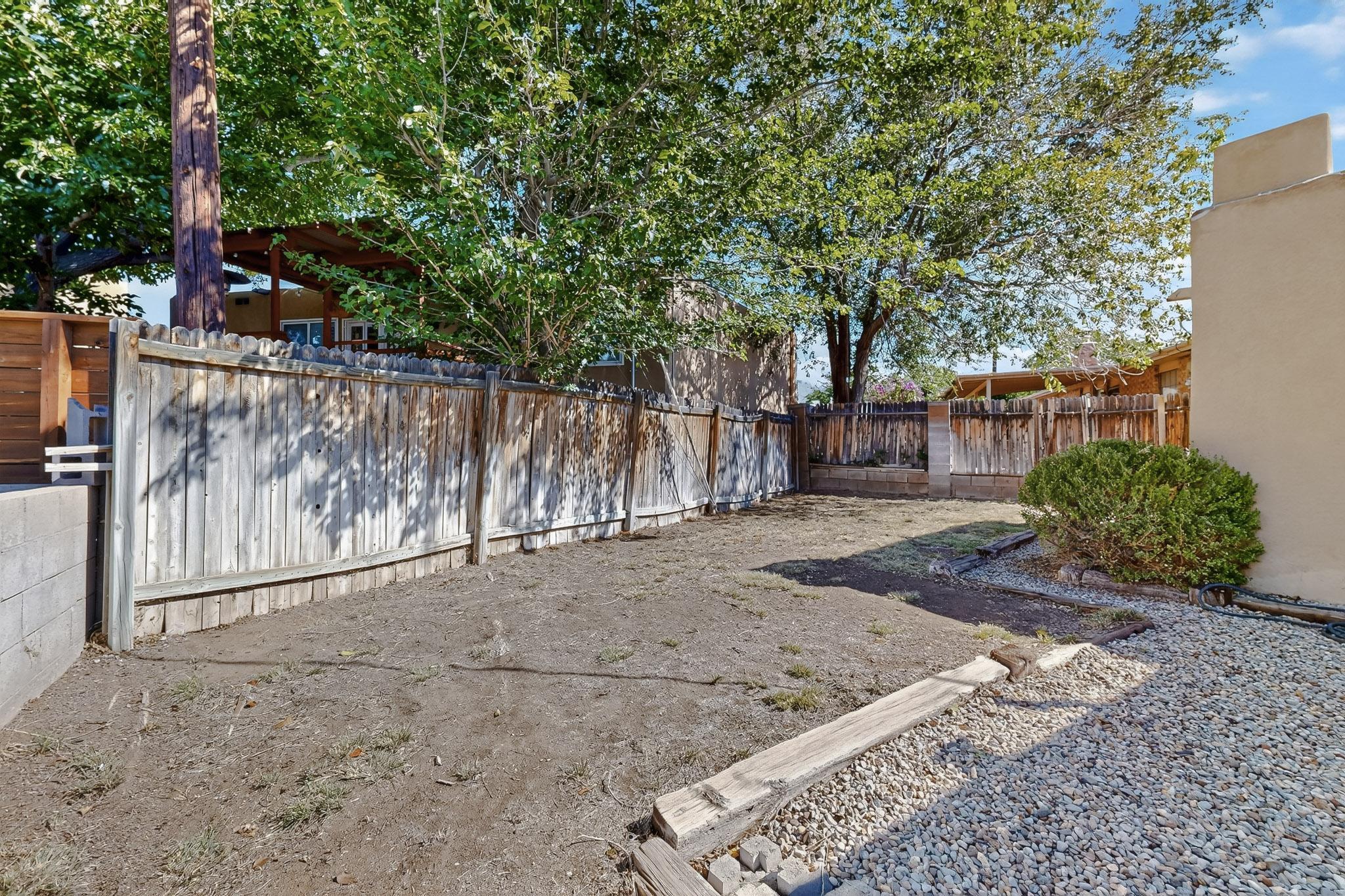 9141 HILTON Avenue NE