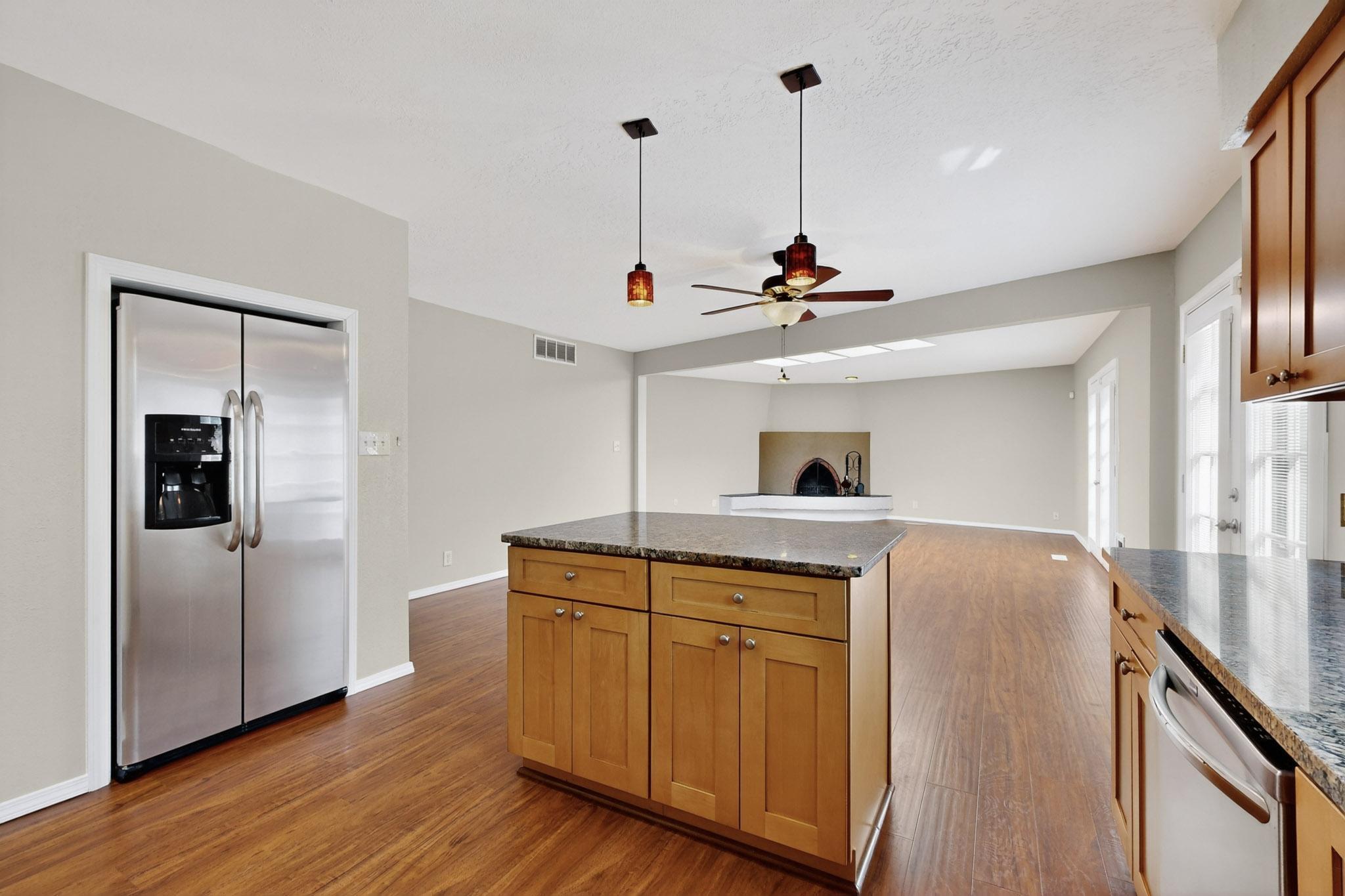 9141 HILTON Avenue NE