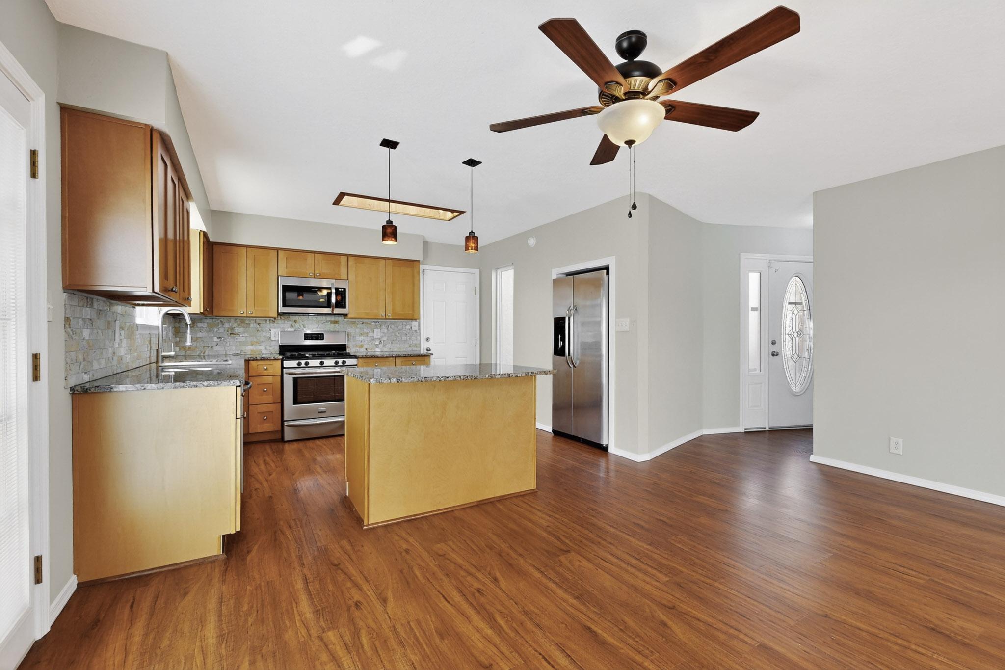 9141 HILTON Avenue NE