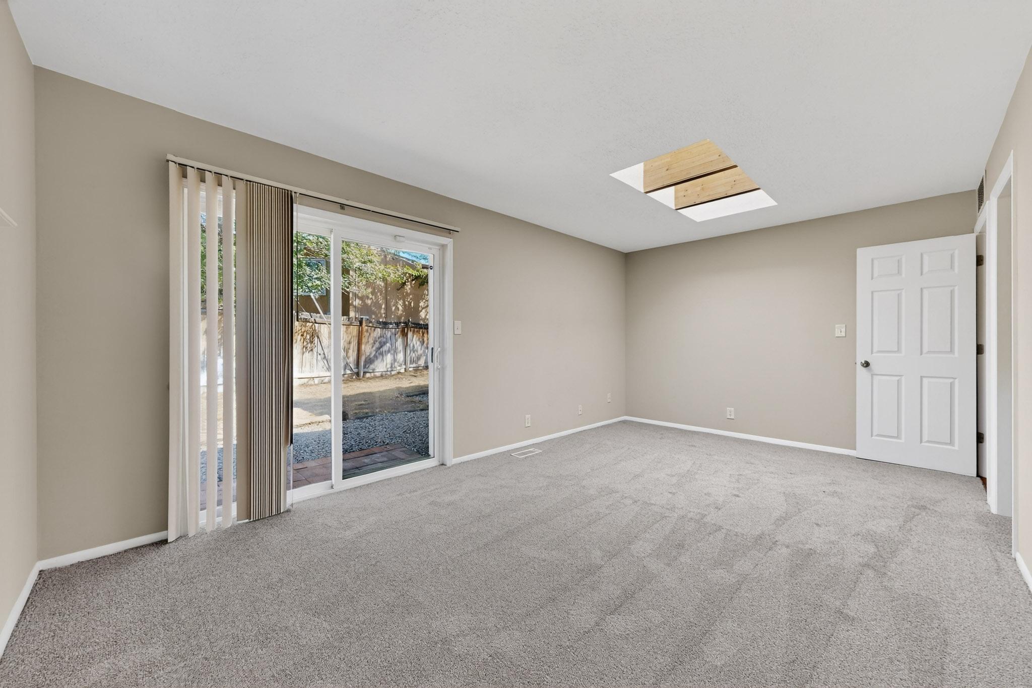 9141 HILTON Avenue NE