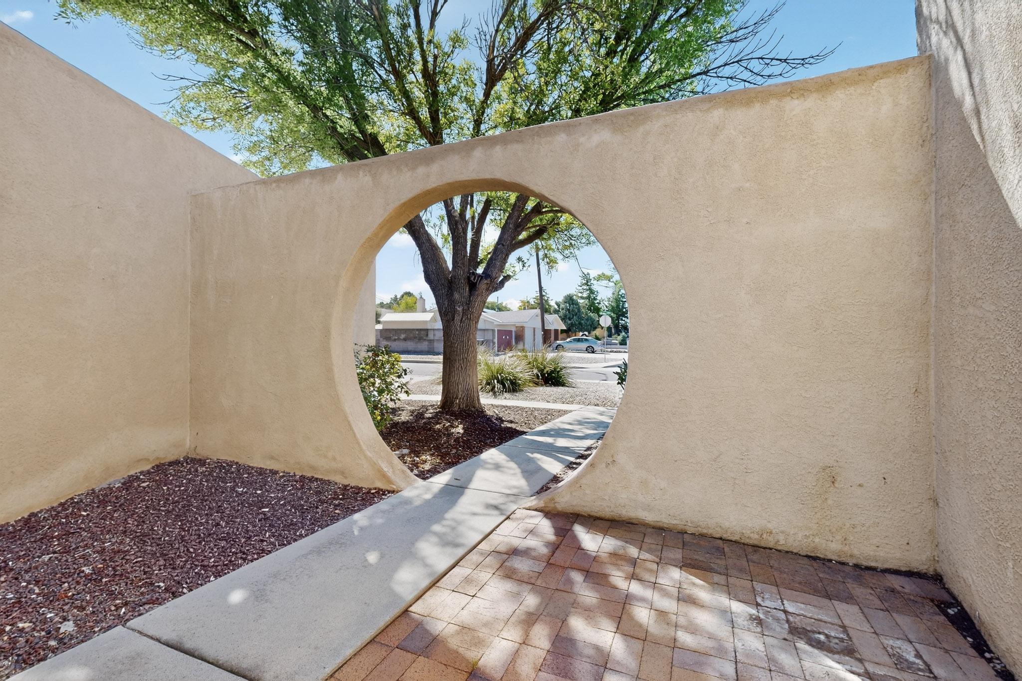 9141 HILTON Avenue NE