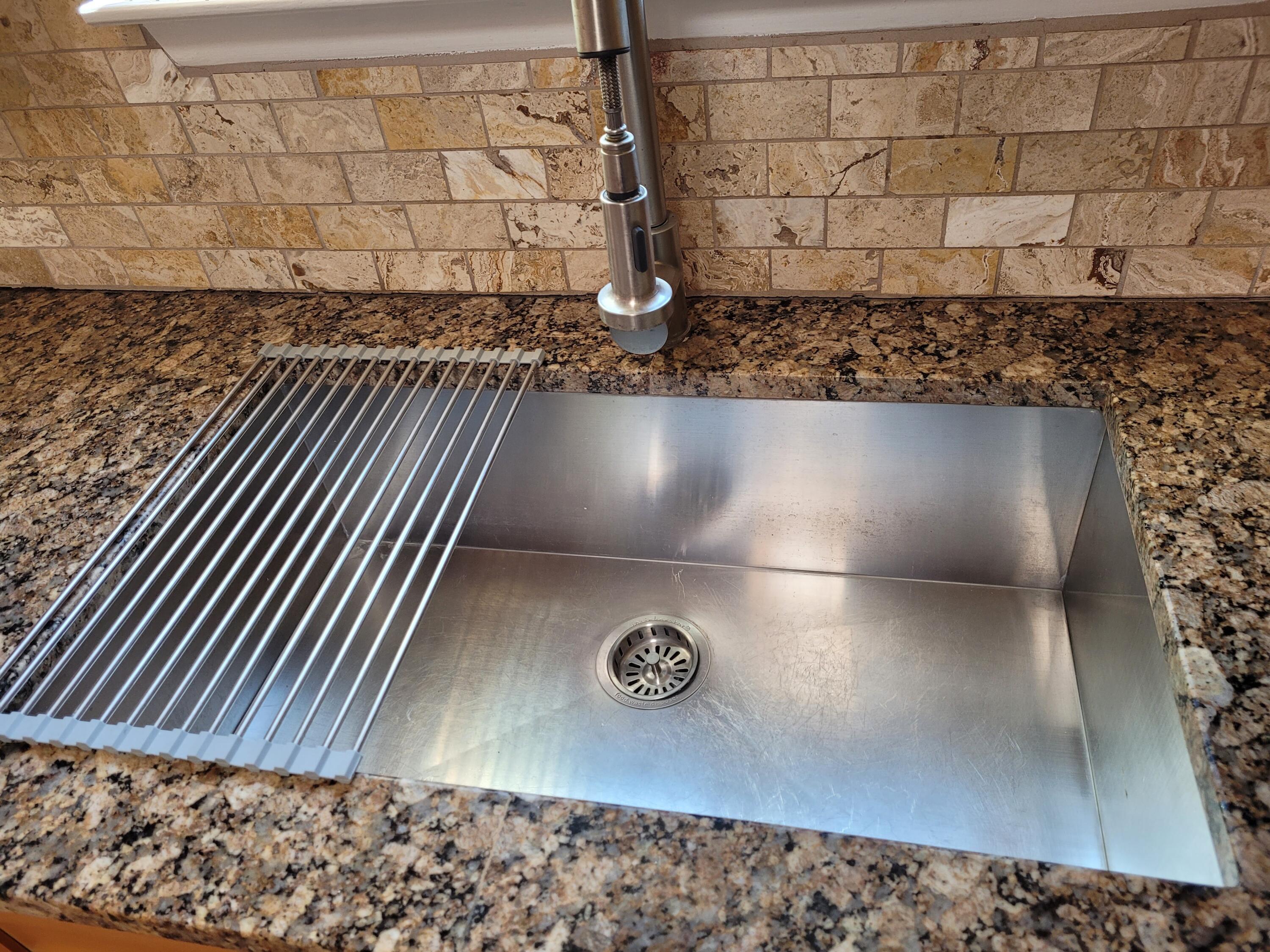 9141 HILTON Avenue NE