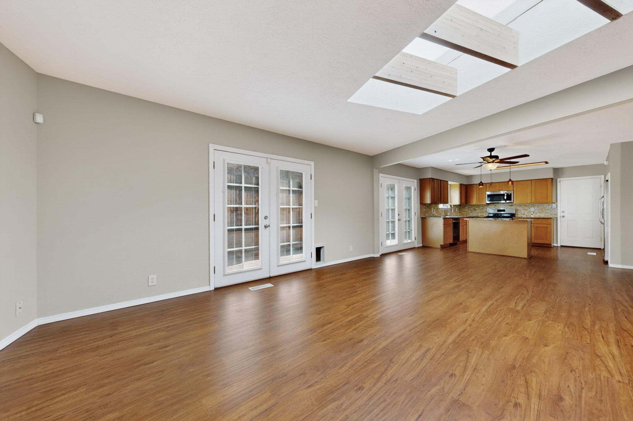 9141 HILTON Avenue NE