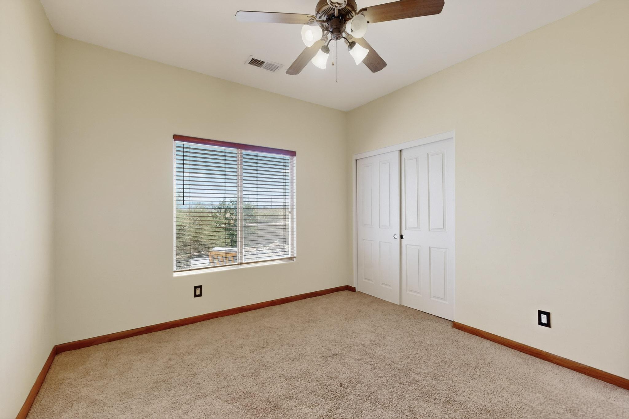 525 MONTERREY Road NE