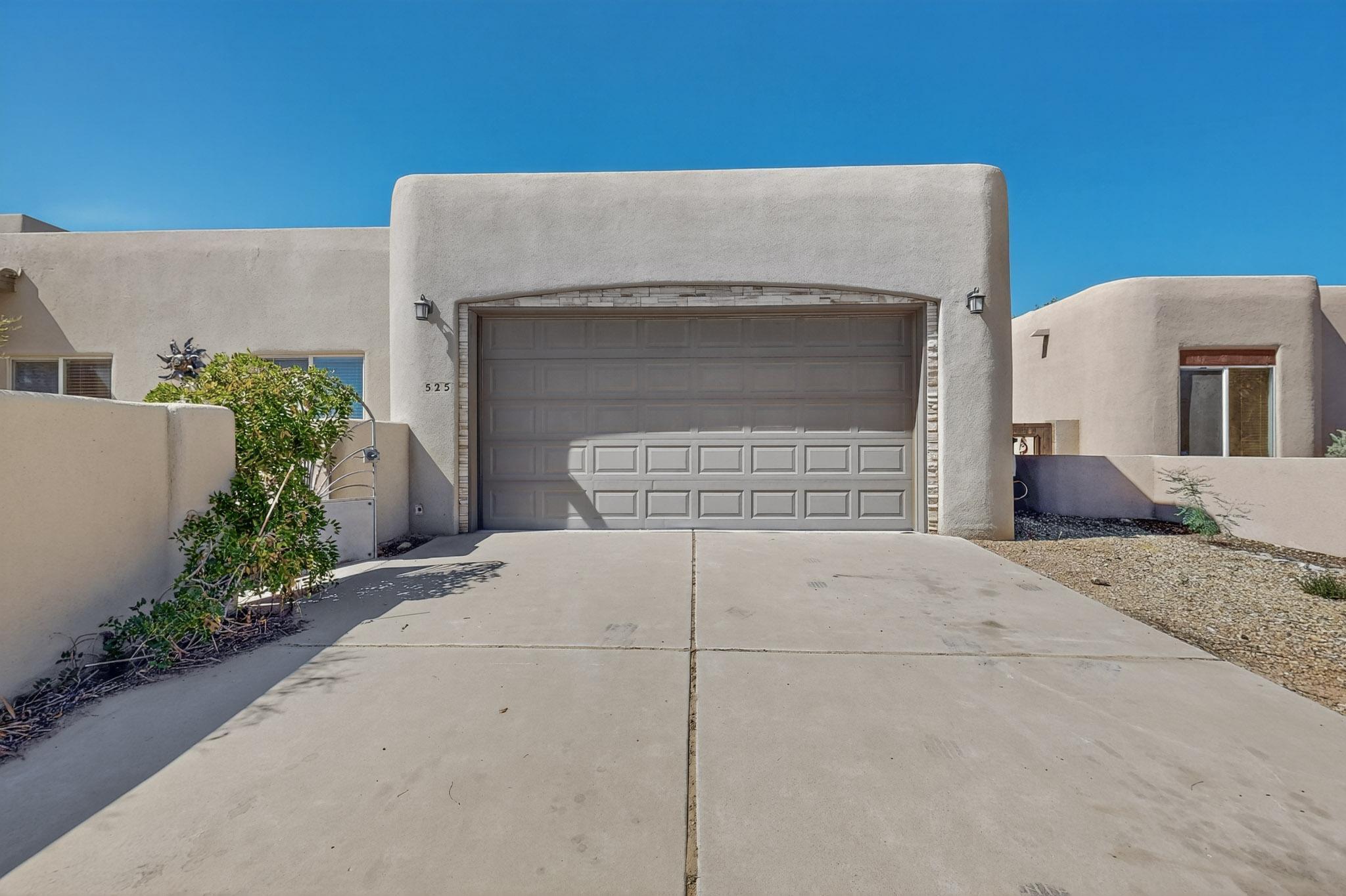 525 MONTERREY Road NE