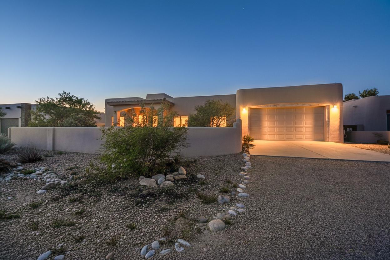 525 MONTERREY Road NE