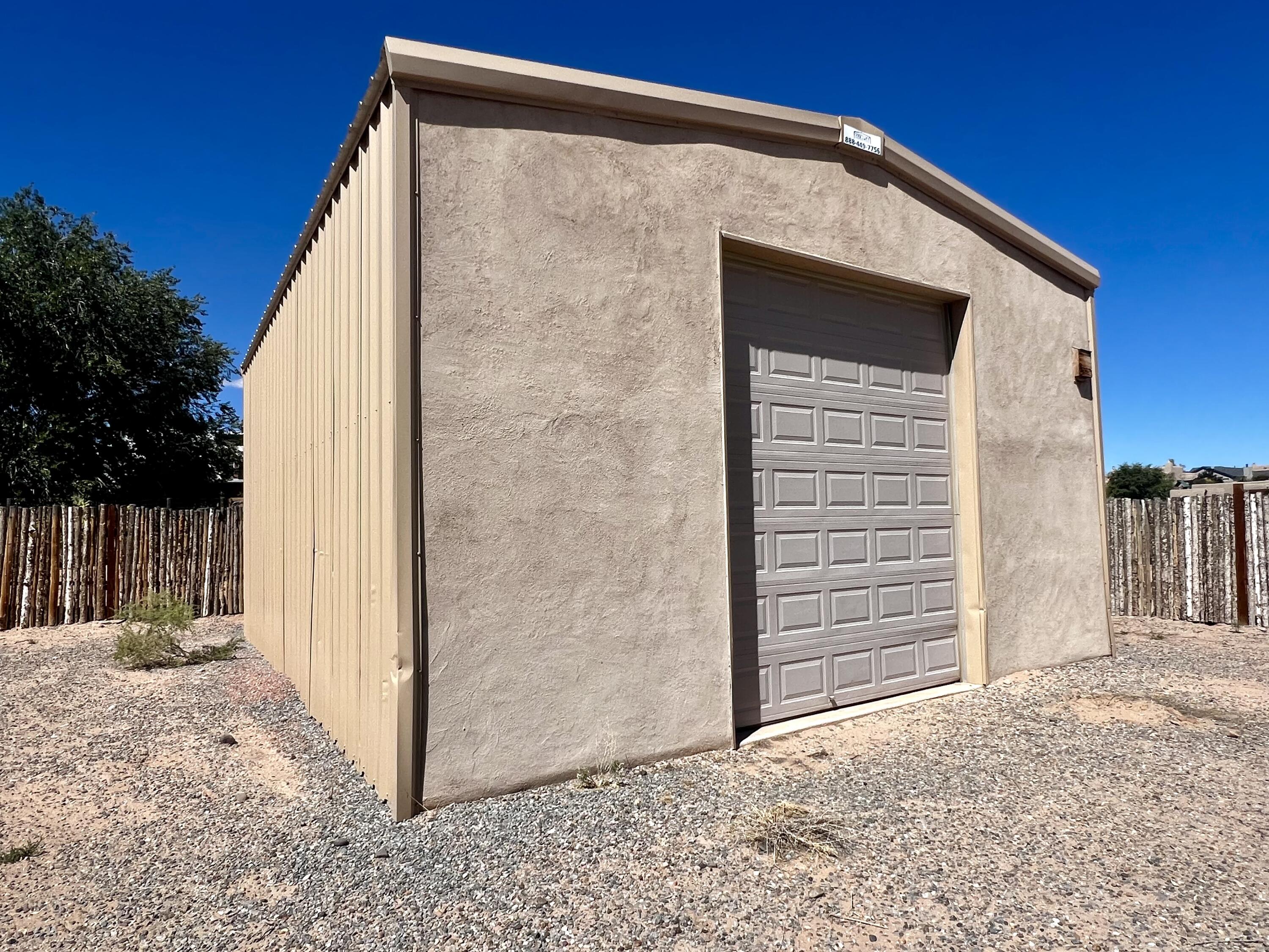 525 MONTERREY Road NE