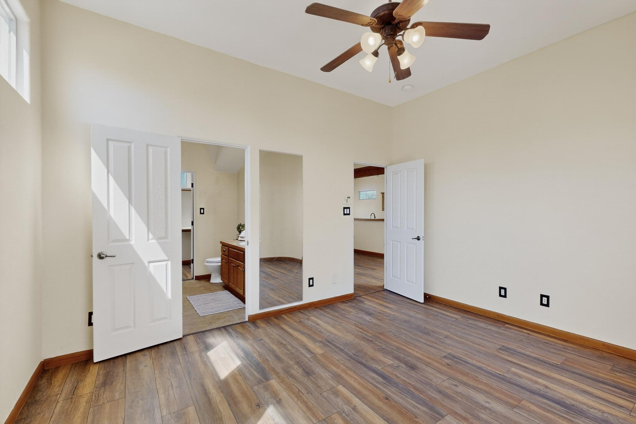 525 MONTERREY Road NE