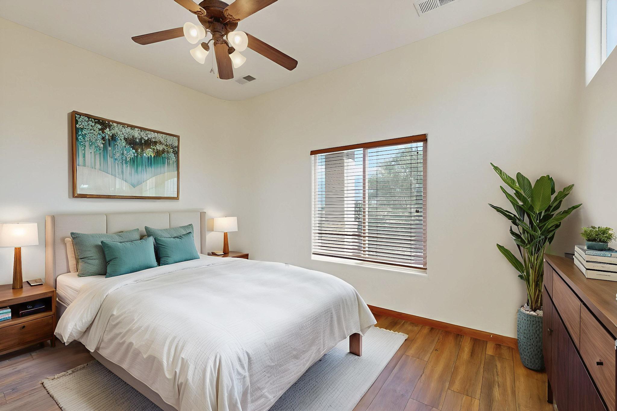 525 MONTERREY Road NE