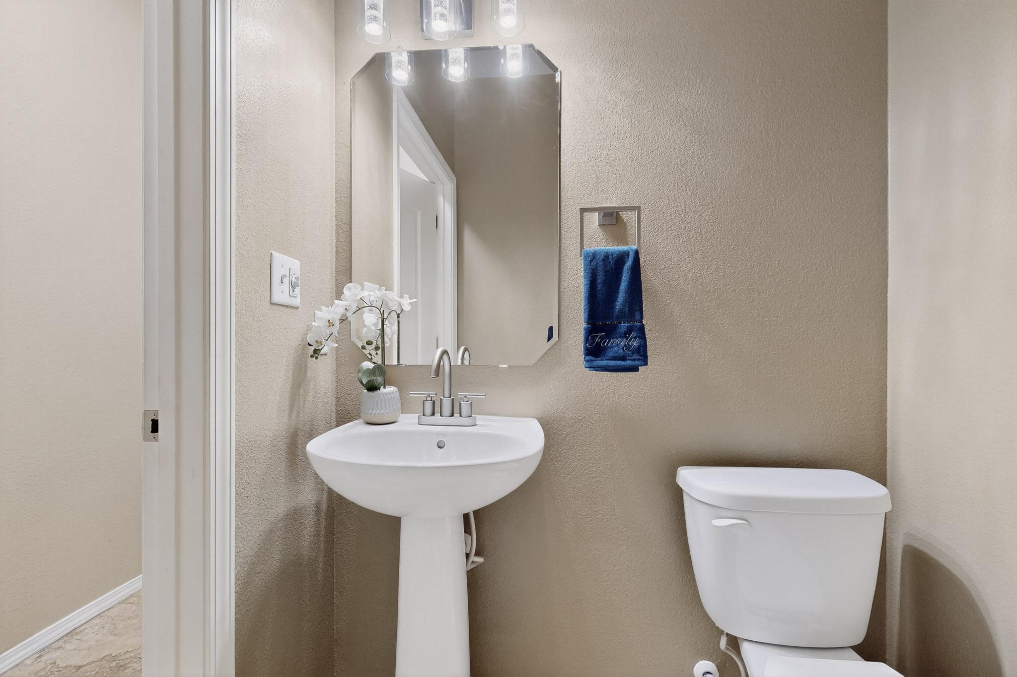 5719 BOURKE-WHITE Drive SE