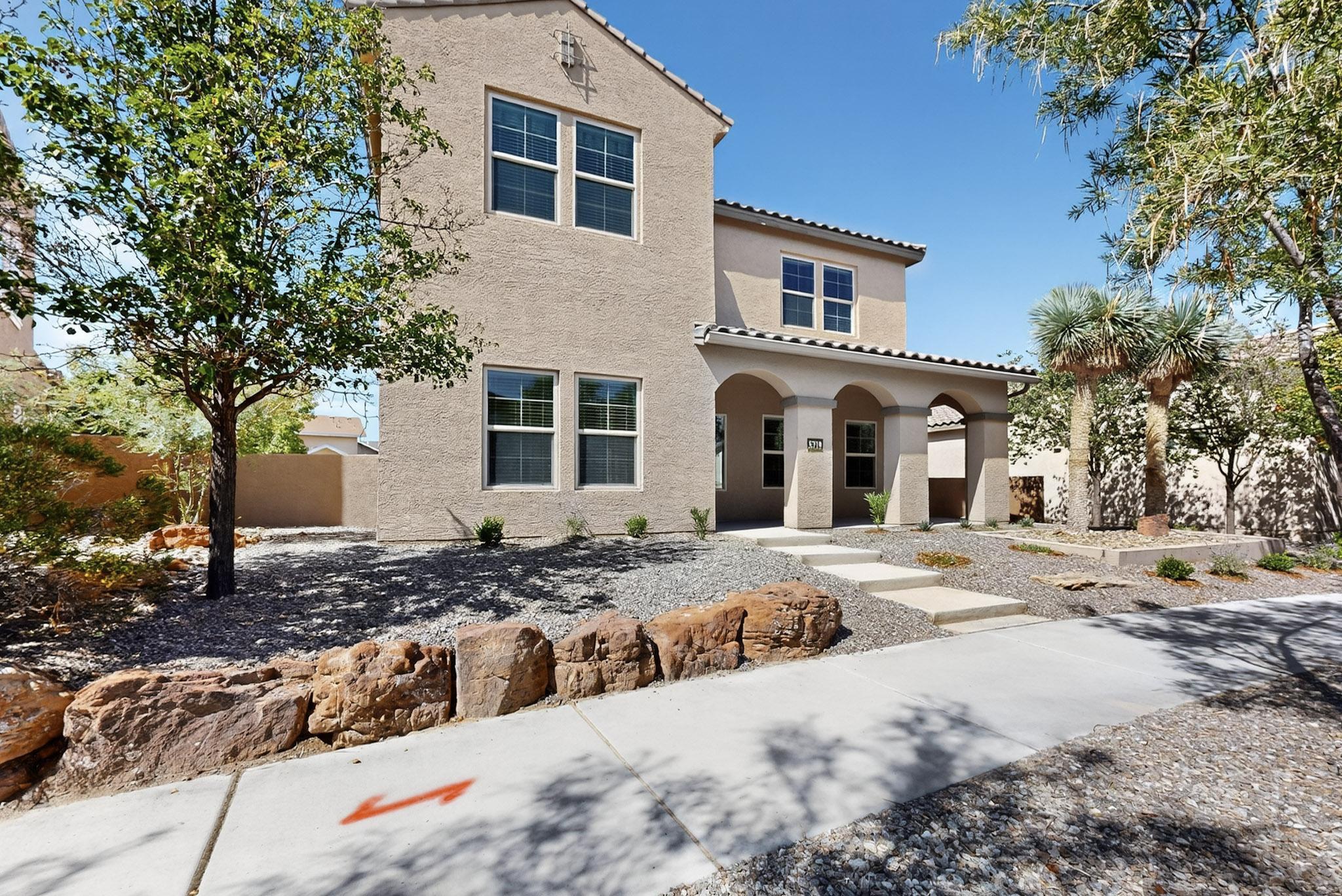 5719 BOURKE-WHITE Drive SE