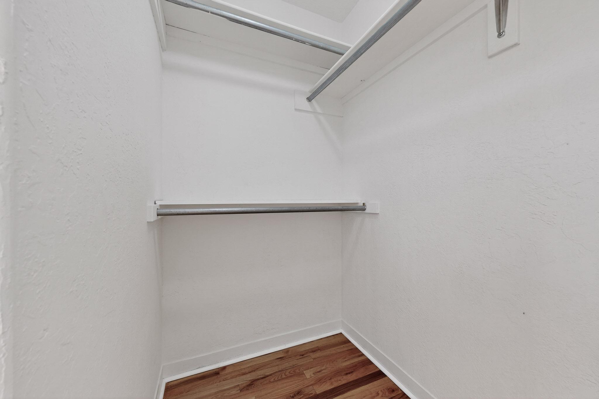 329 LAGUAYRA Drive NE