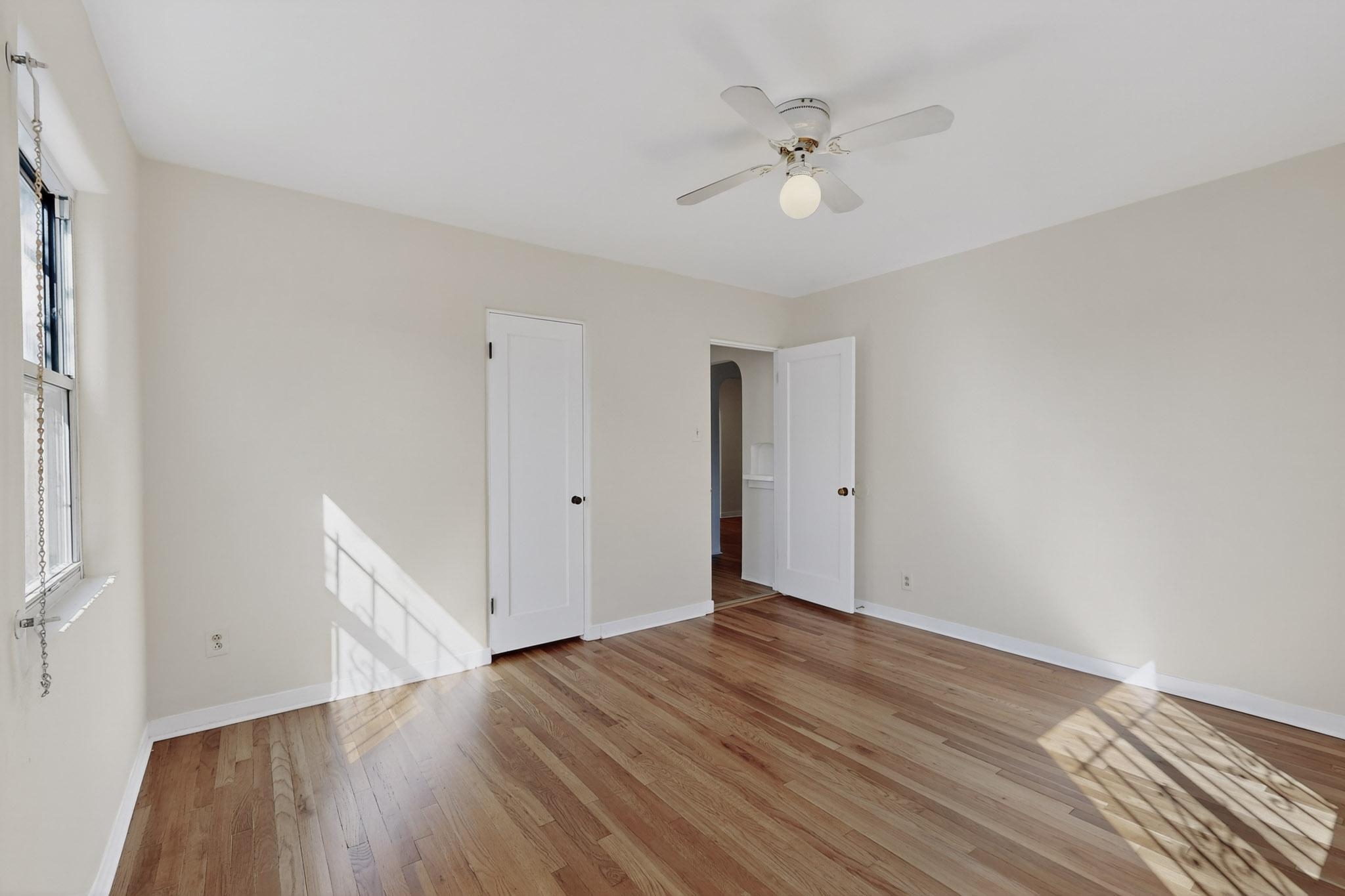 329 LAGUAYRA Drive NE