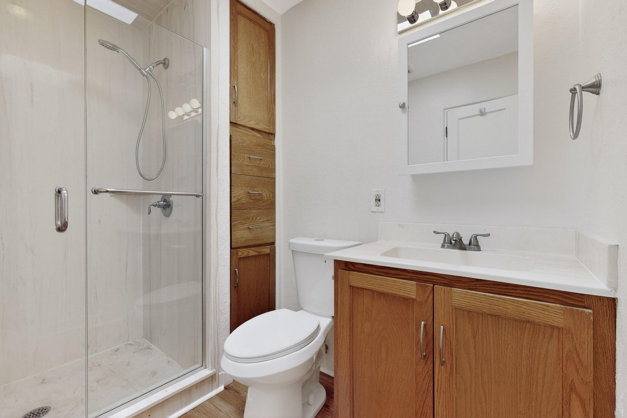 329 LAGUAYRA Drive NE