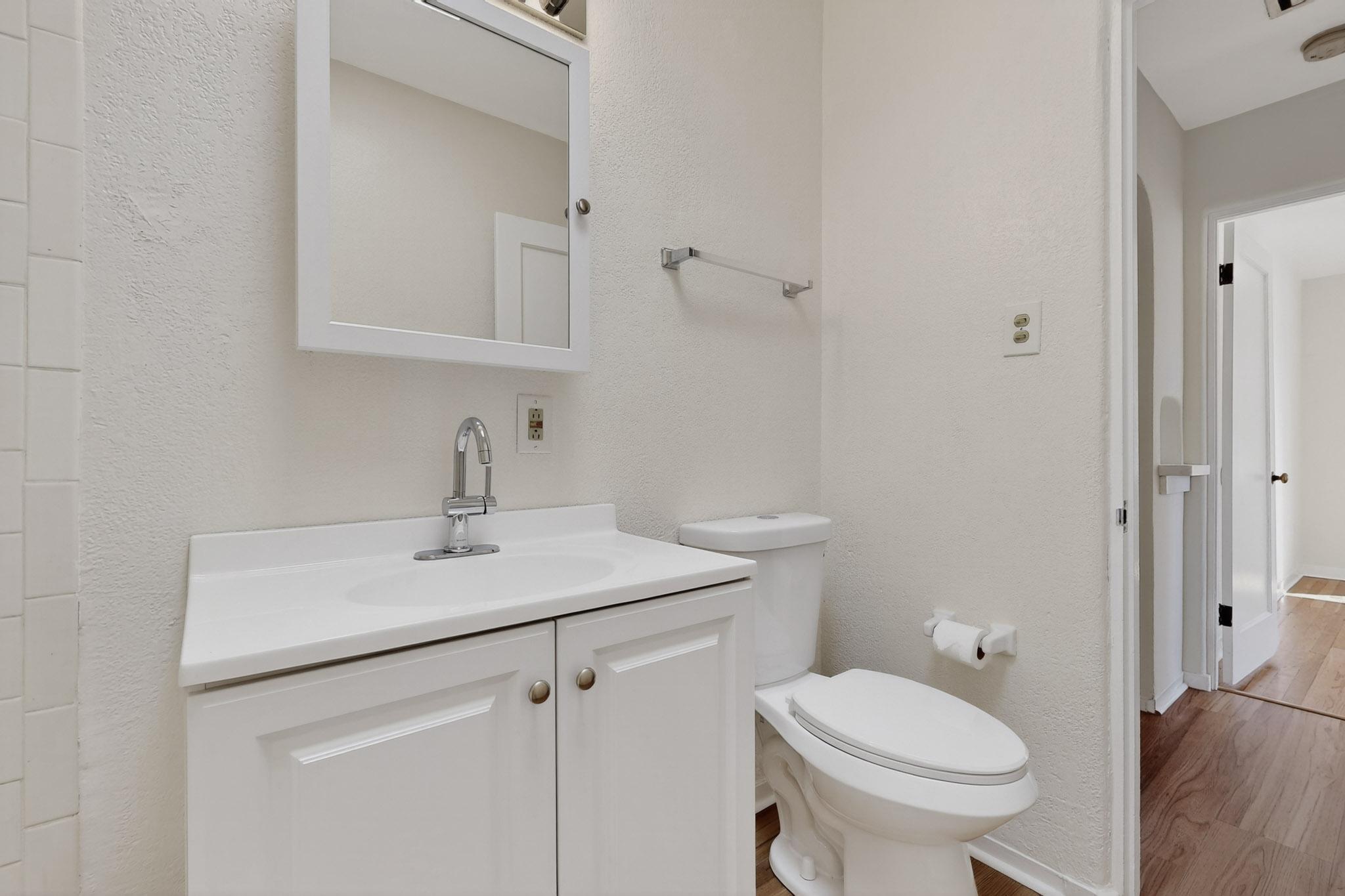 329 LAGUAYRA Drive NE