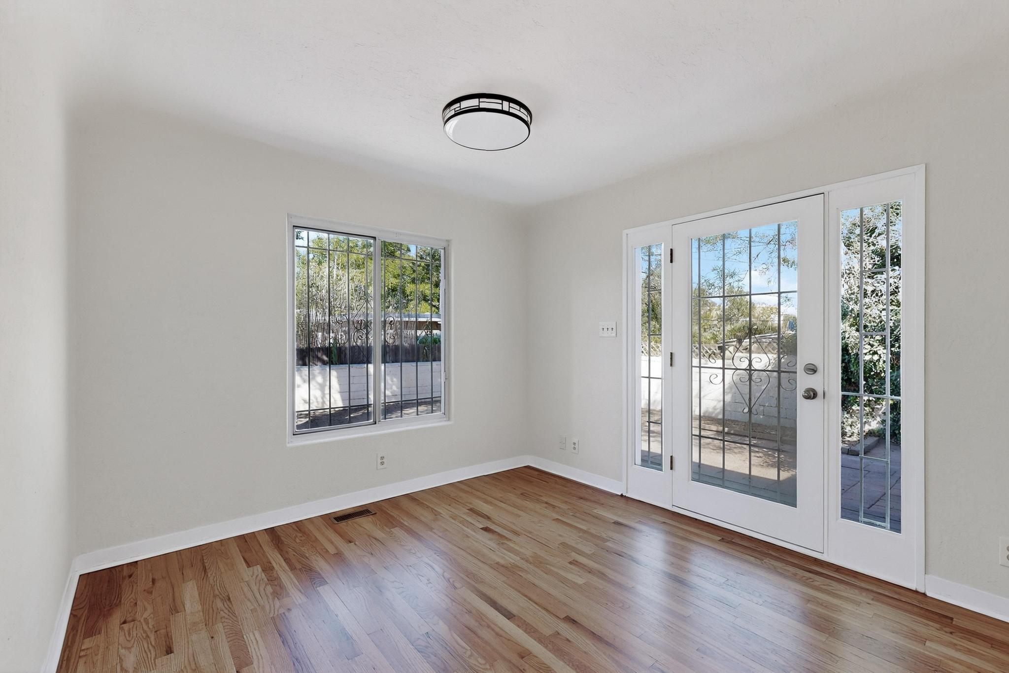 329 LAGUAYRA Drive NE