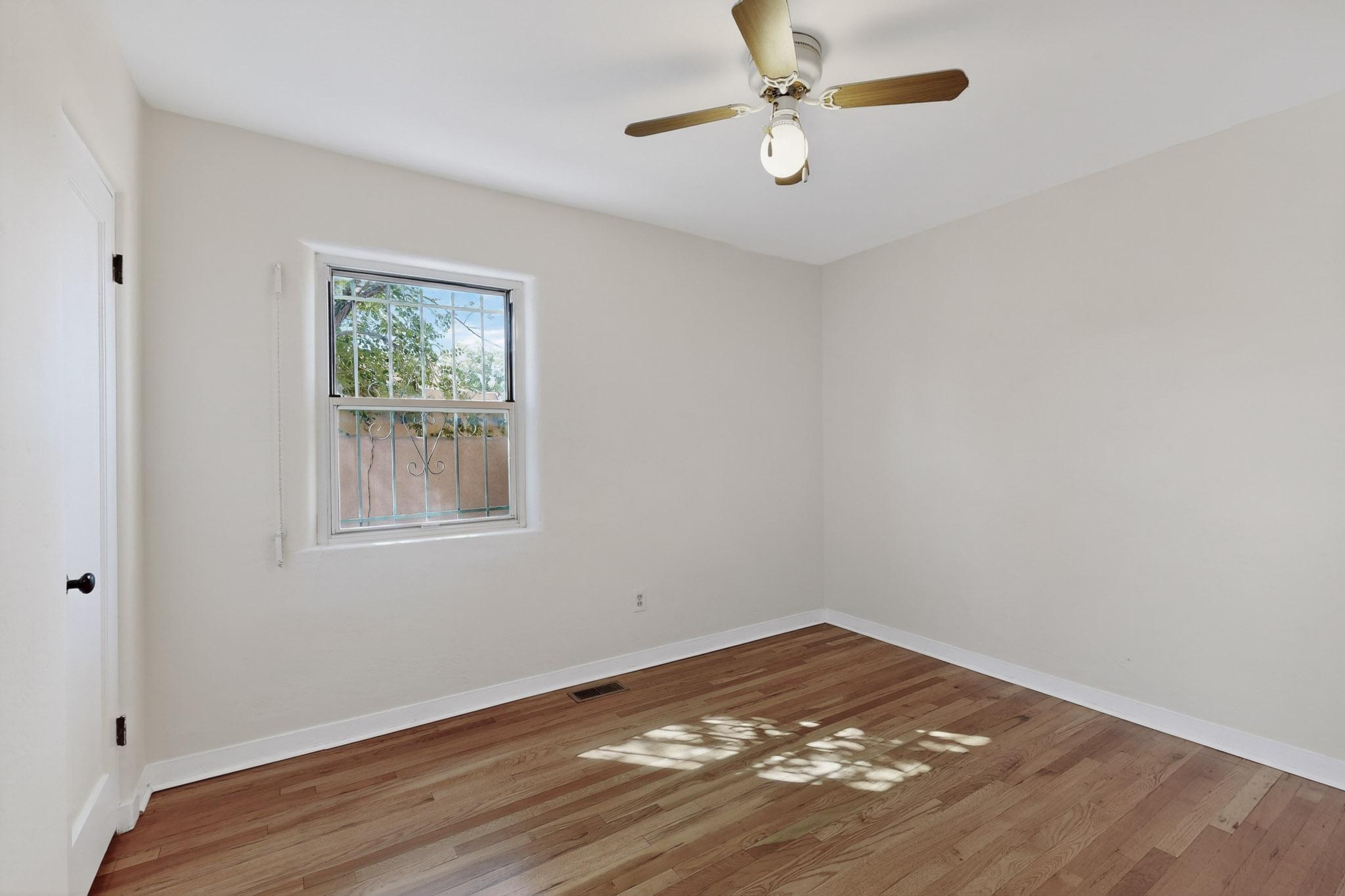 329 LAGUAYRA Drive NE