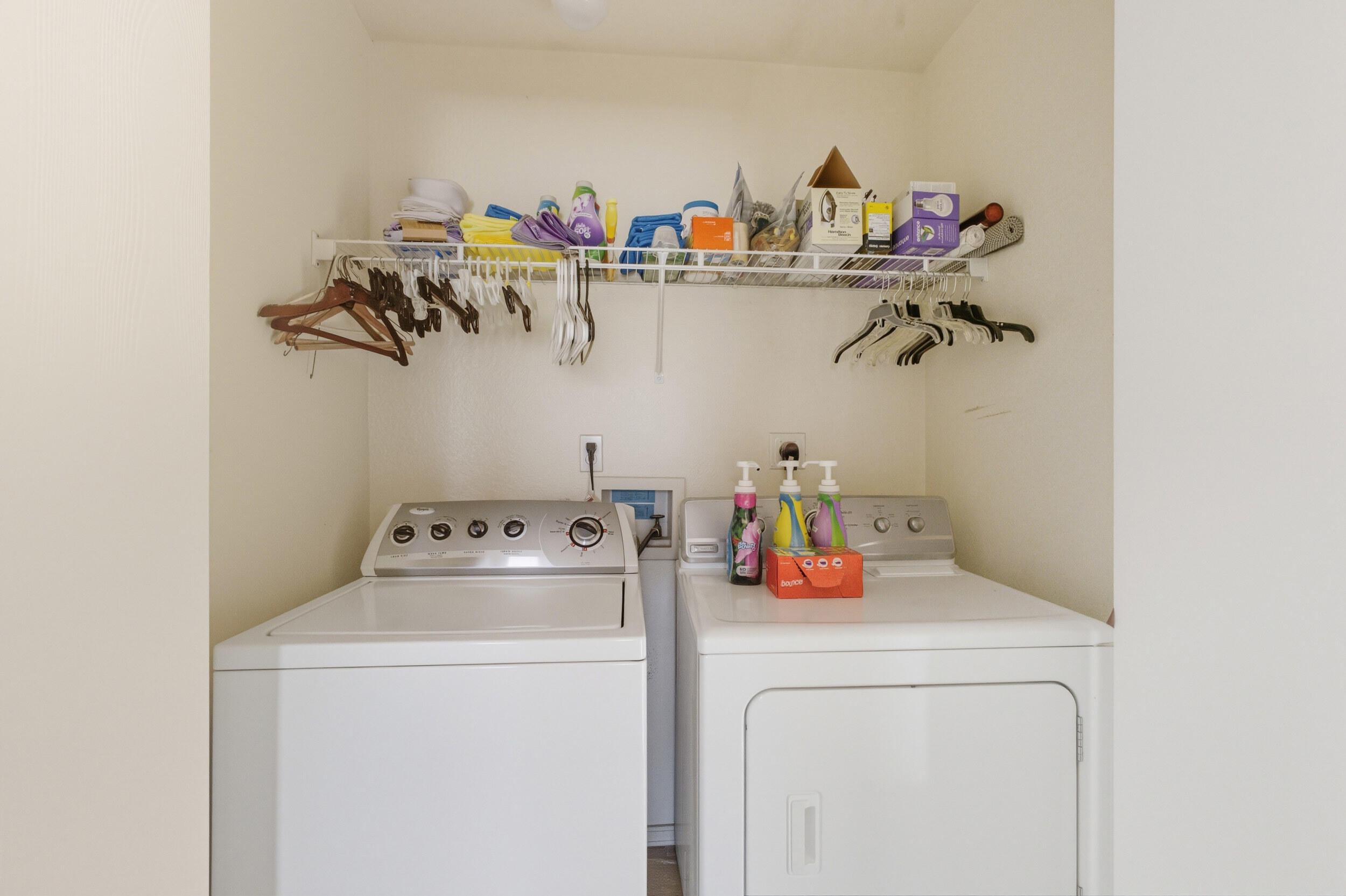 1520 AVENIDA LAS BRISAS NW