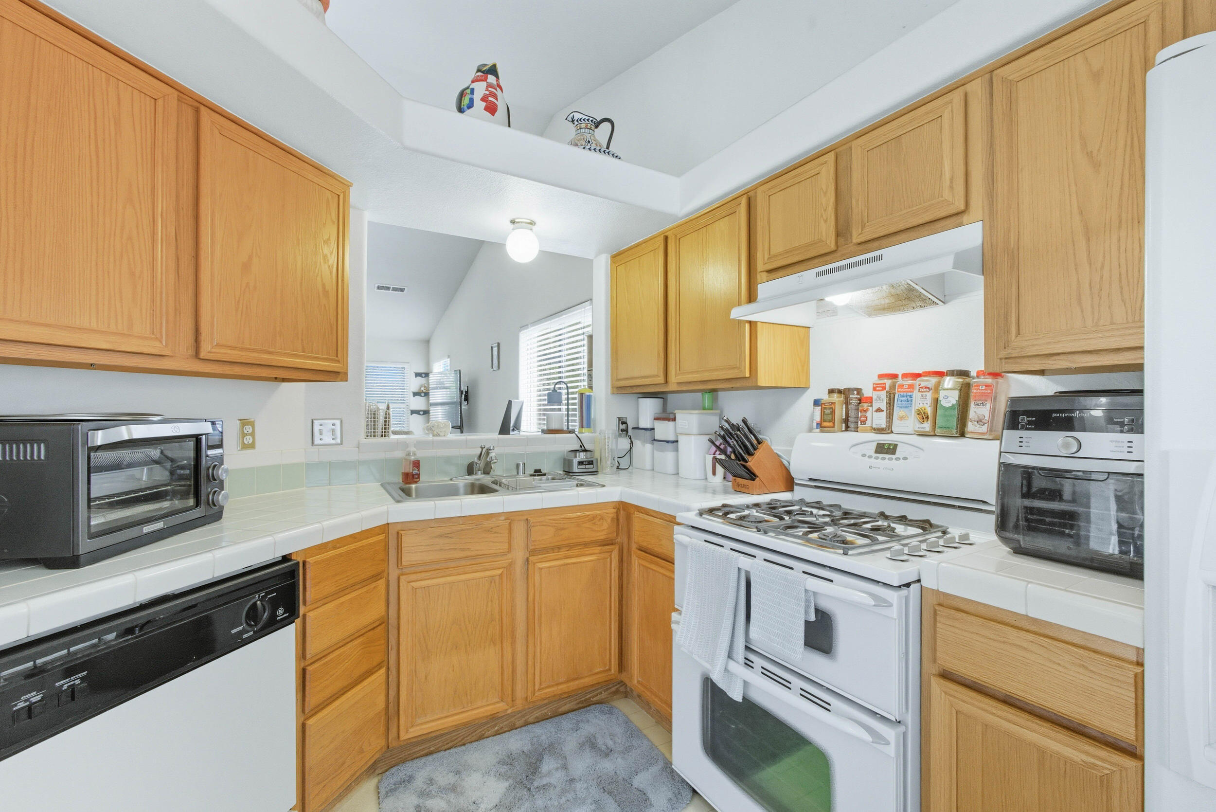 1520 AVENIDA LAS BRISAS NW